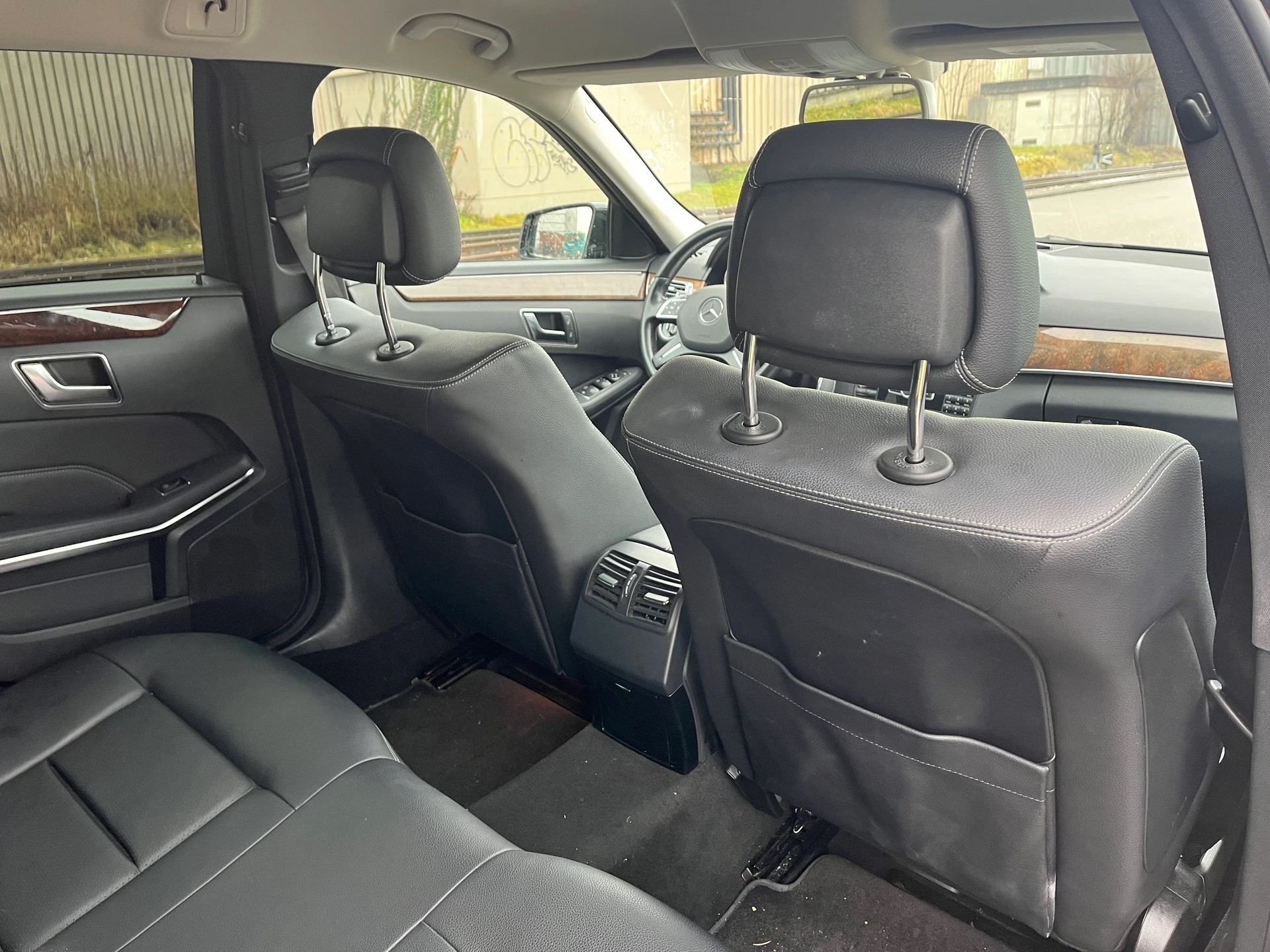 MERCEDES-BENZ E 250 CDI Avantgarde 4Matic 7G-Tronic-image-6