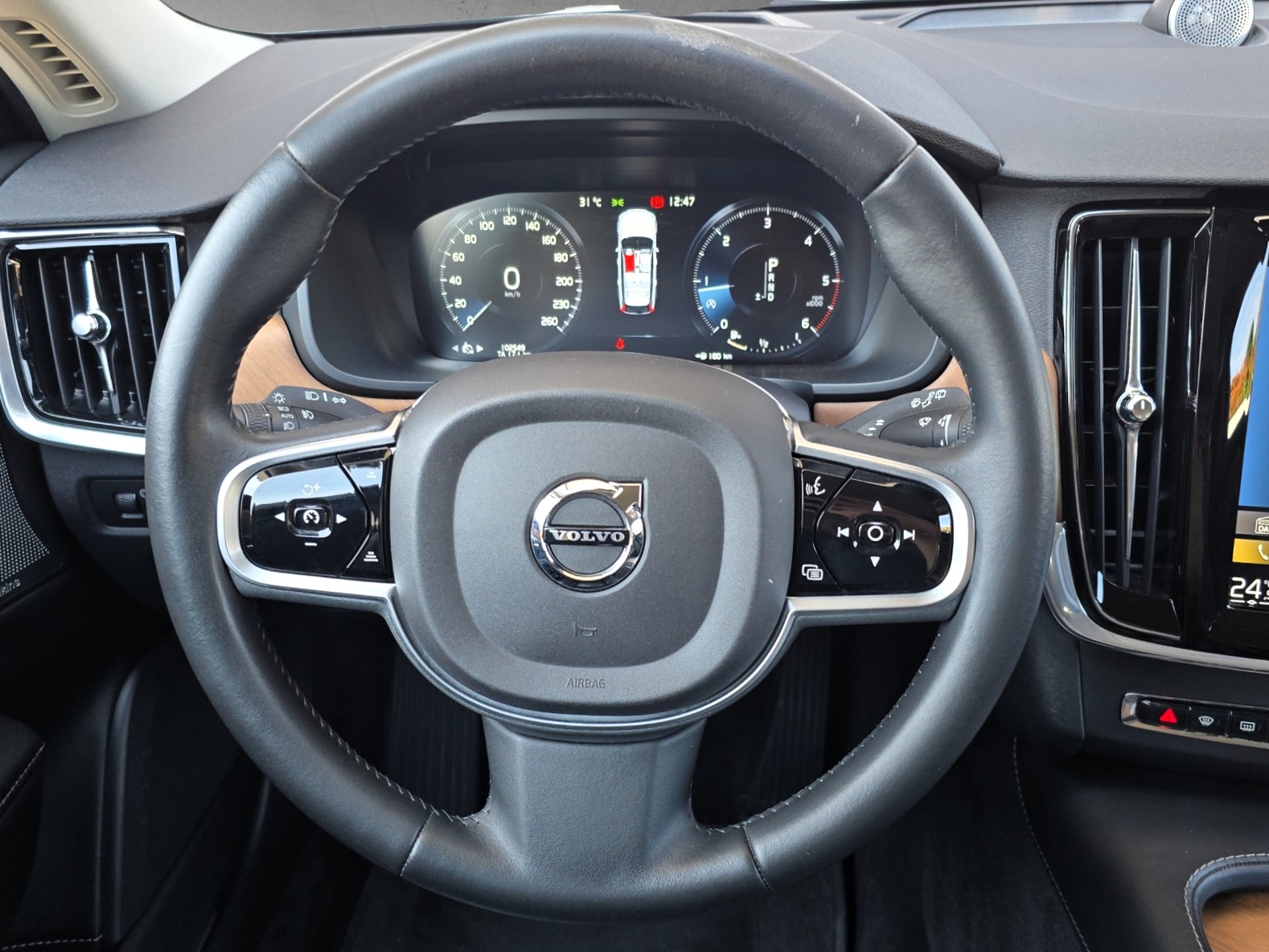 VOLVO V90 D5 AWD Inscription Geartronic Powerpulse-image-13