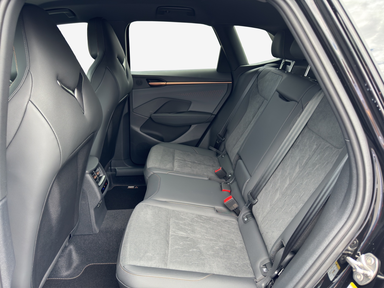 CUPRA Terramar 1.5 eTSI Prime Edition DSG-image-11