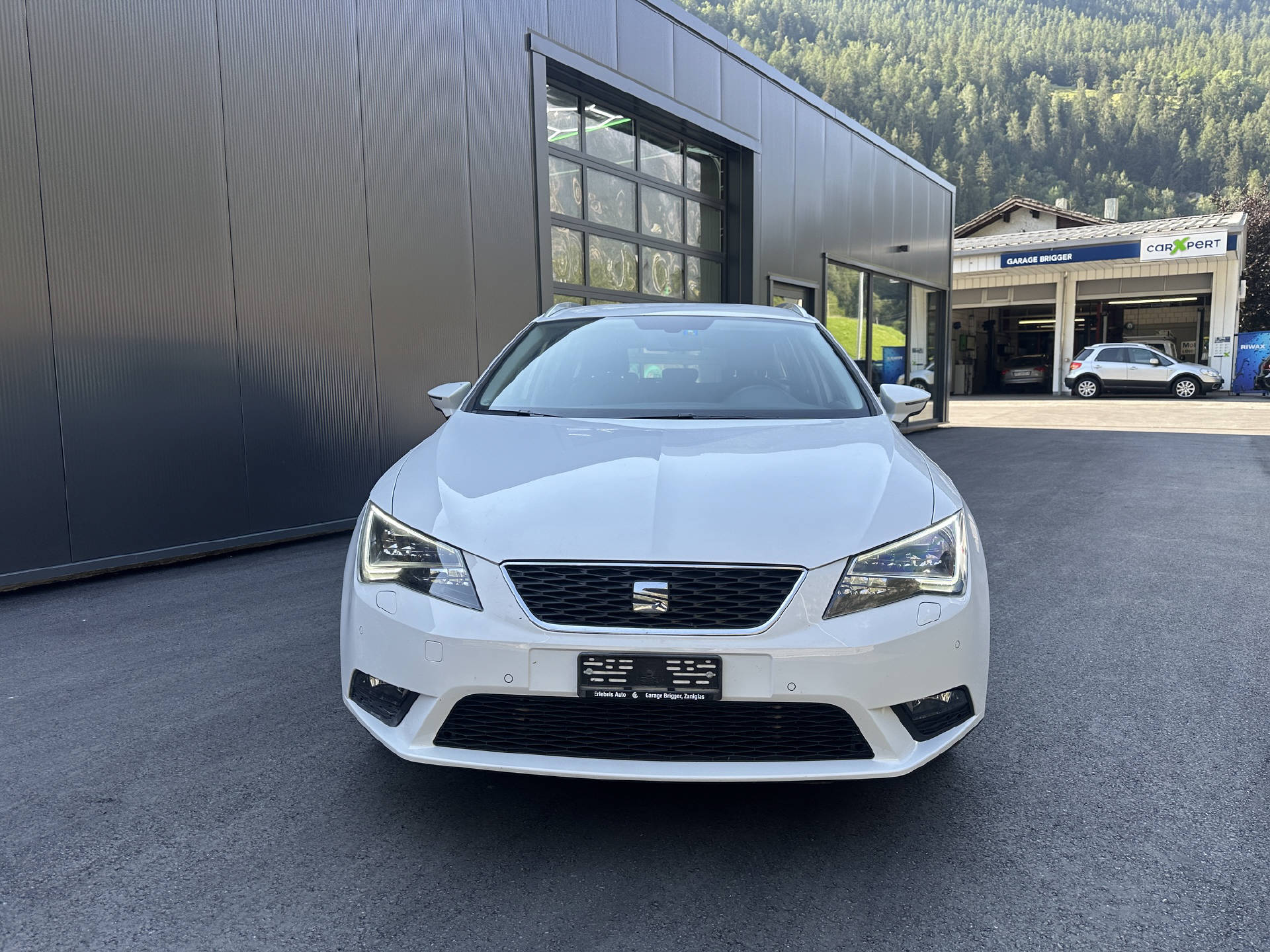 SEAT Leon ST 2.0 TDI Style 4Drive-image-1