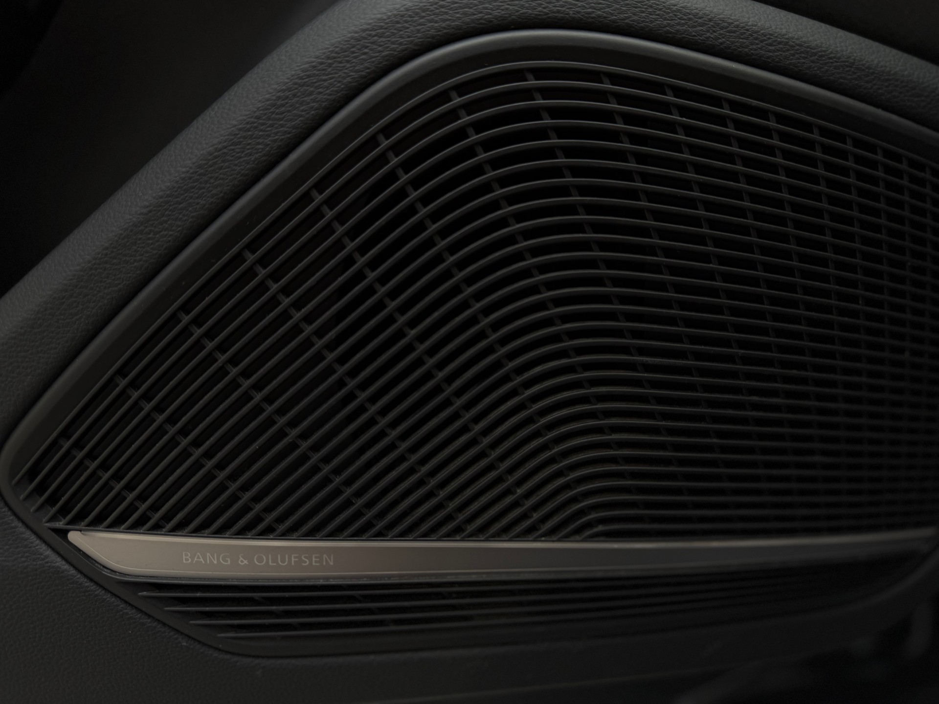 AUDI RS4 Avant quattro tiptronic-image-27