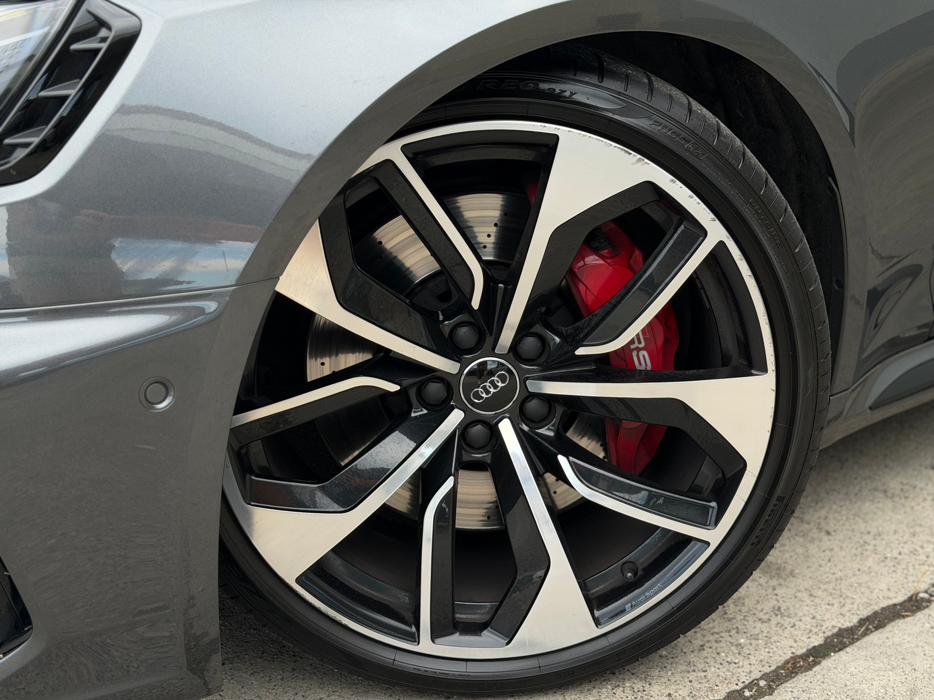 AUDI RS4 Avant quattro tiptronic-image-8