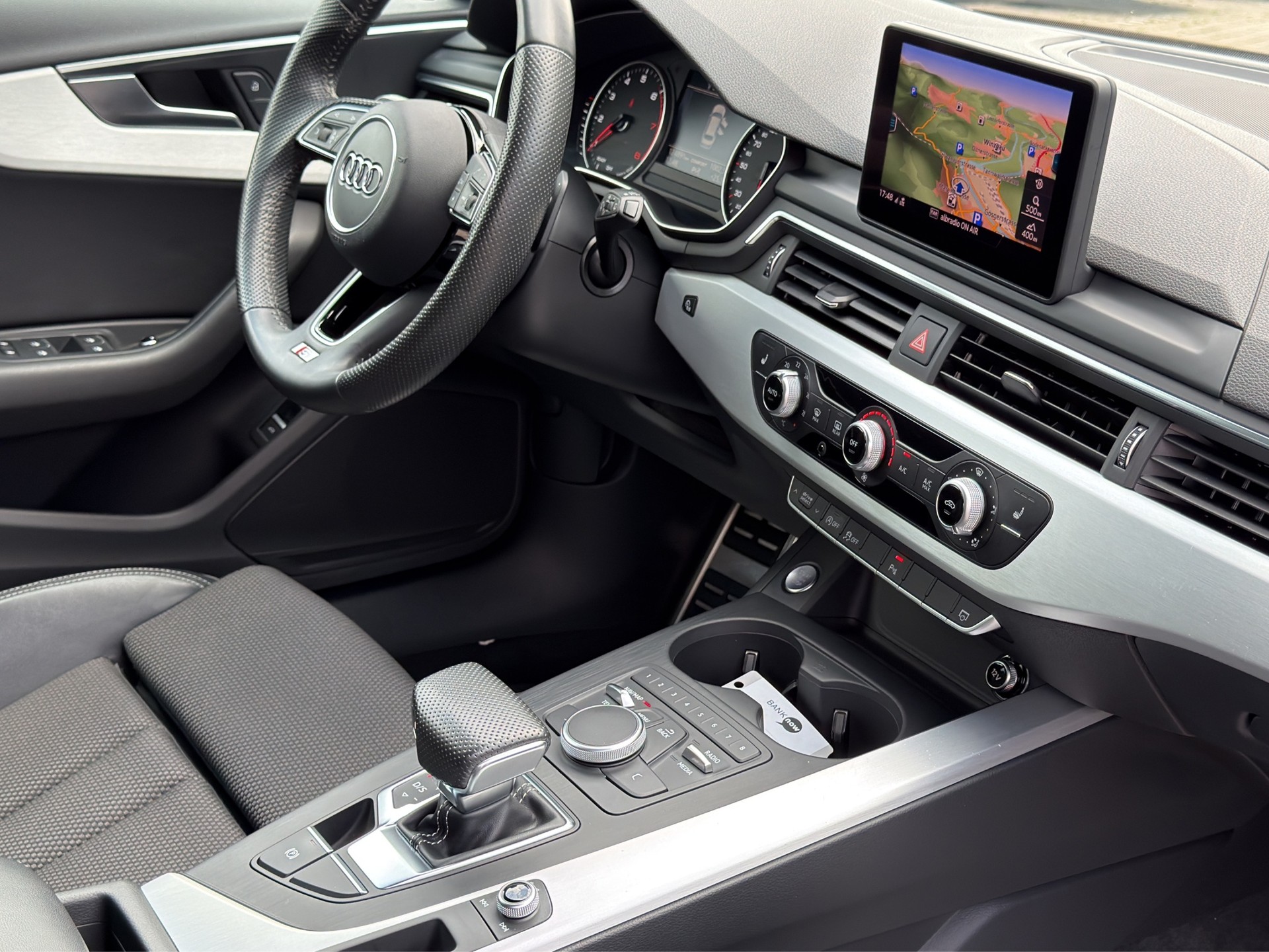 AUDI A4 Avant 1.4 TFSI Sport S-tronic-image-19