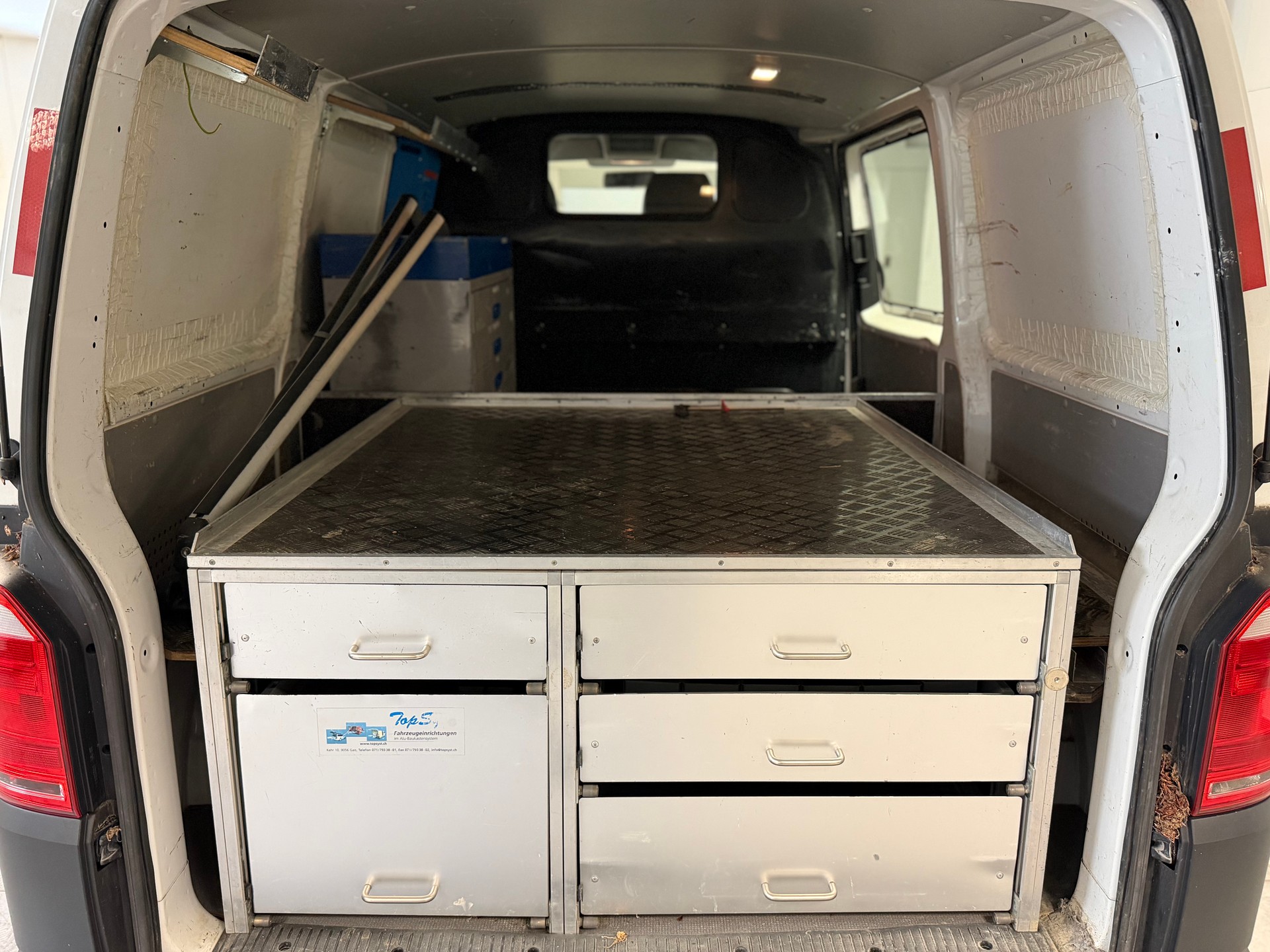 VW T6 2.0 TDI Entry-image-13