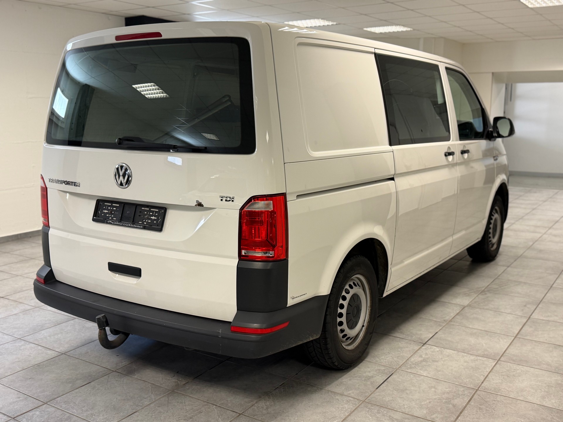 VW T6 2.0 TDI Entry-image-10