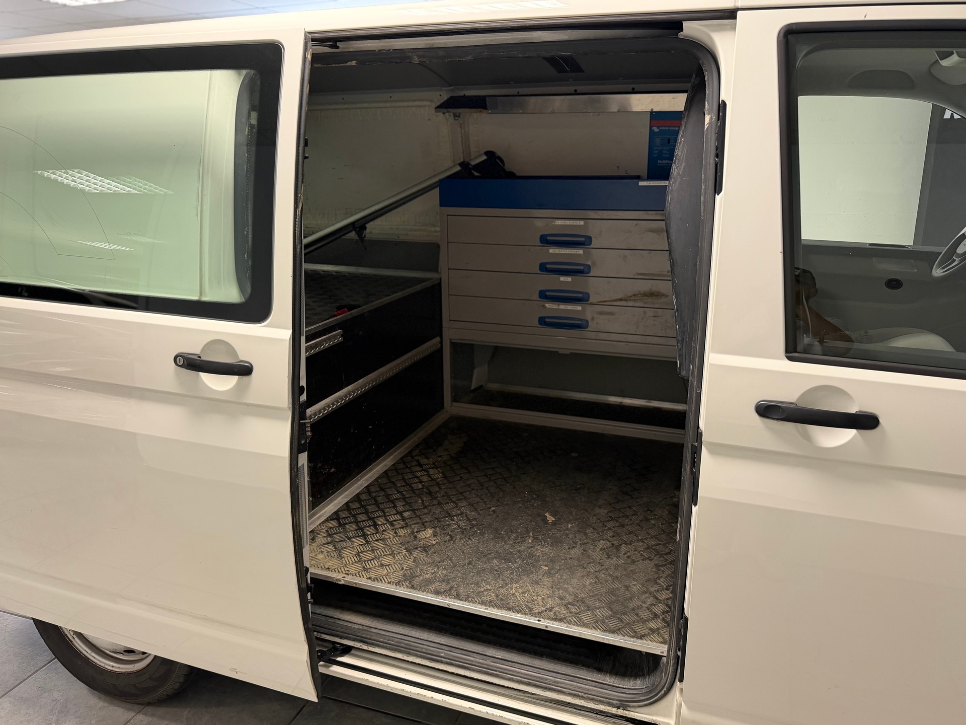 VW T6 2.0 TDI Entry-image-12