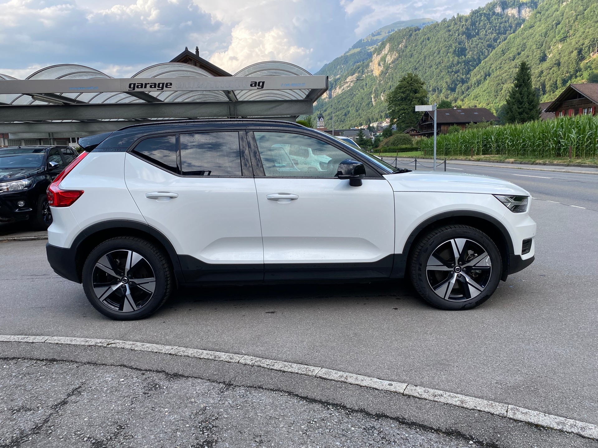 VOLVO XC40 Recharge P8 Twin AWD Pure Electric Plus-image-15