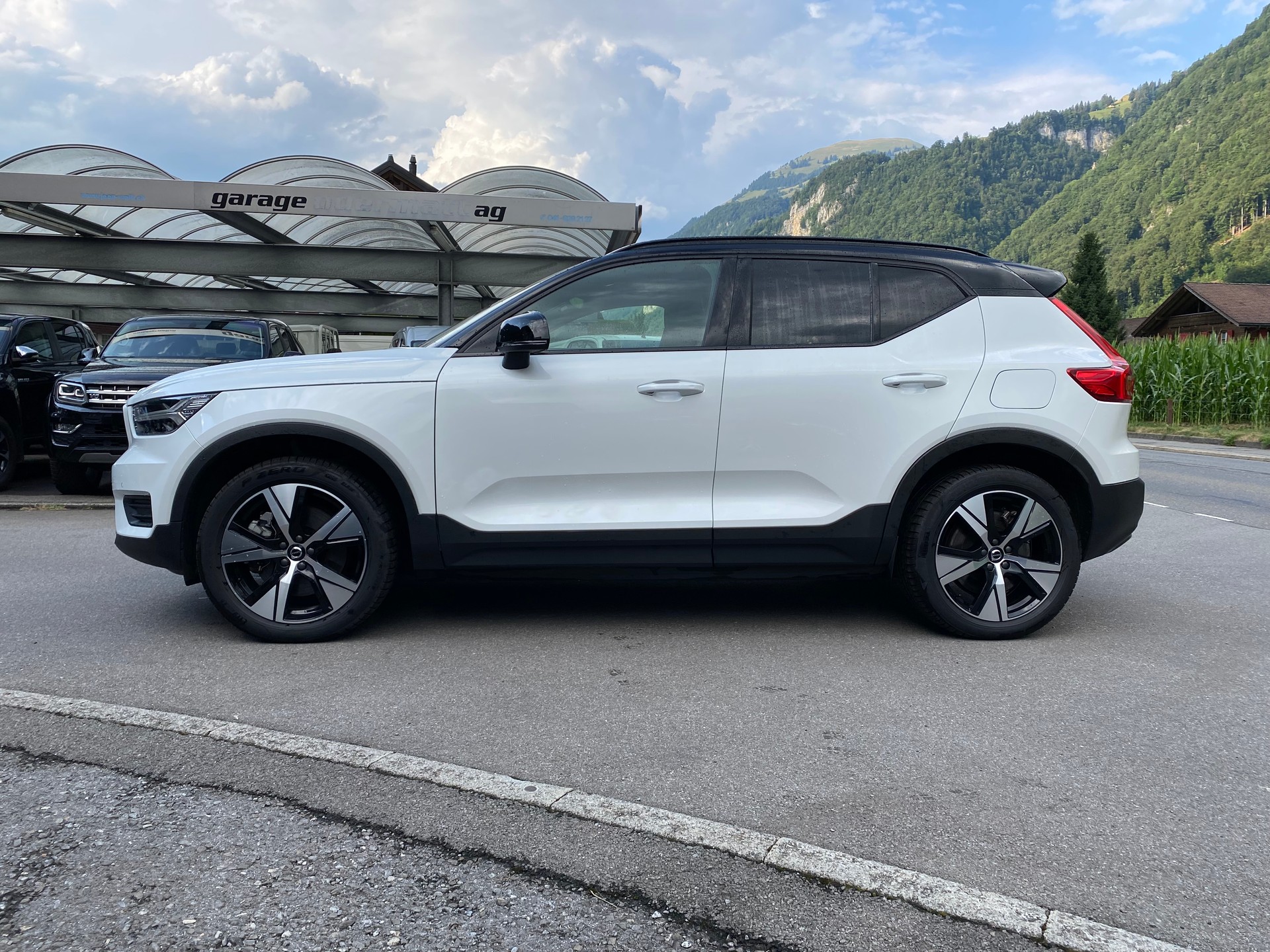 VOLVO XC40 Recharge P8 Twin AWD Pure Electric Plus