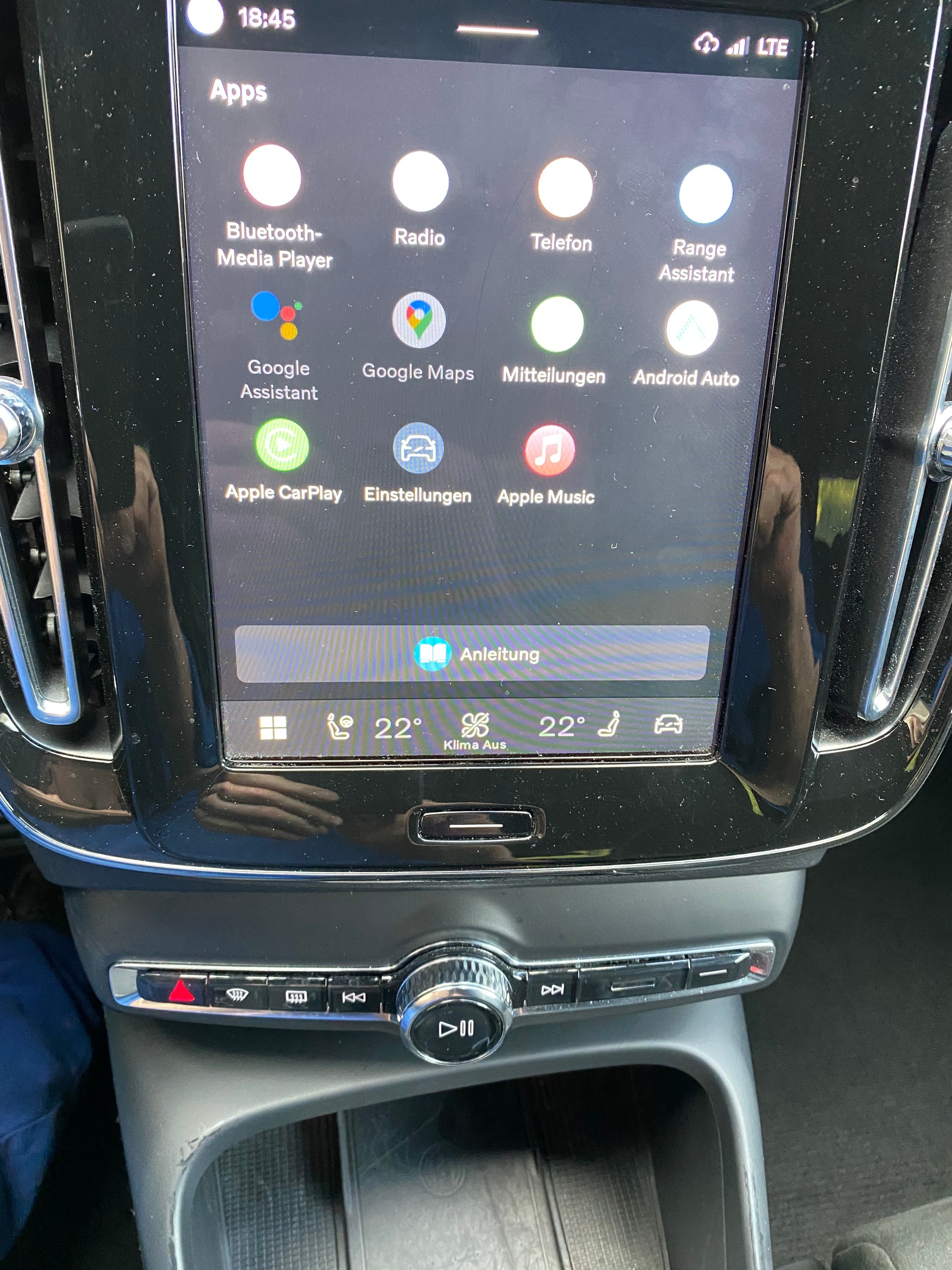 VOLVO XC40 Recharge P8 Twin AWD Pure Electric Plus-image-5