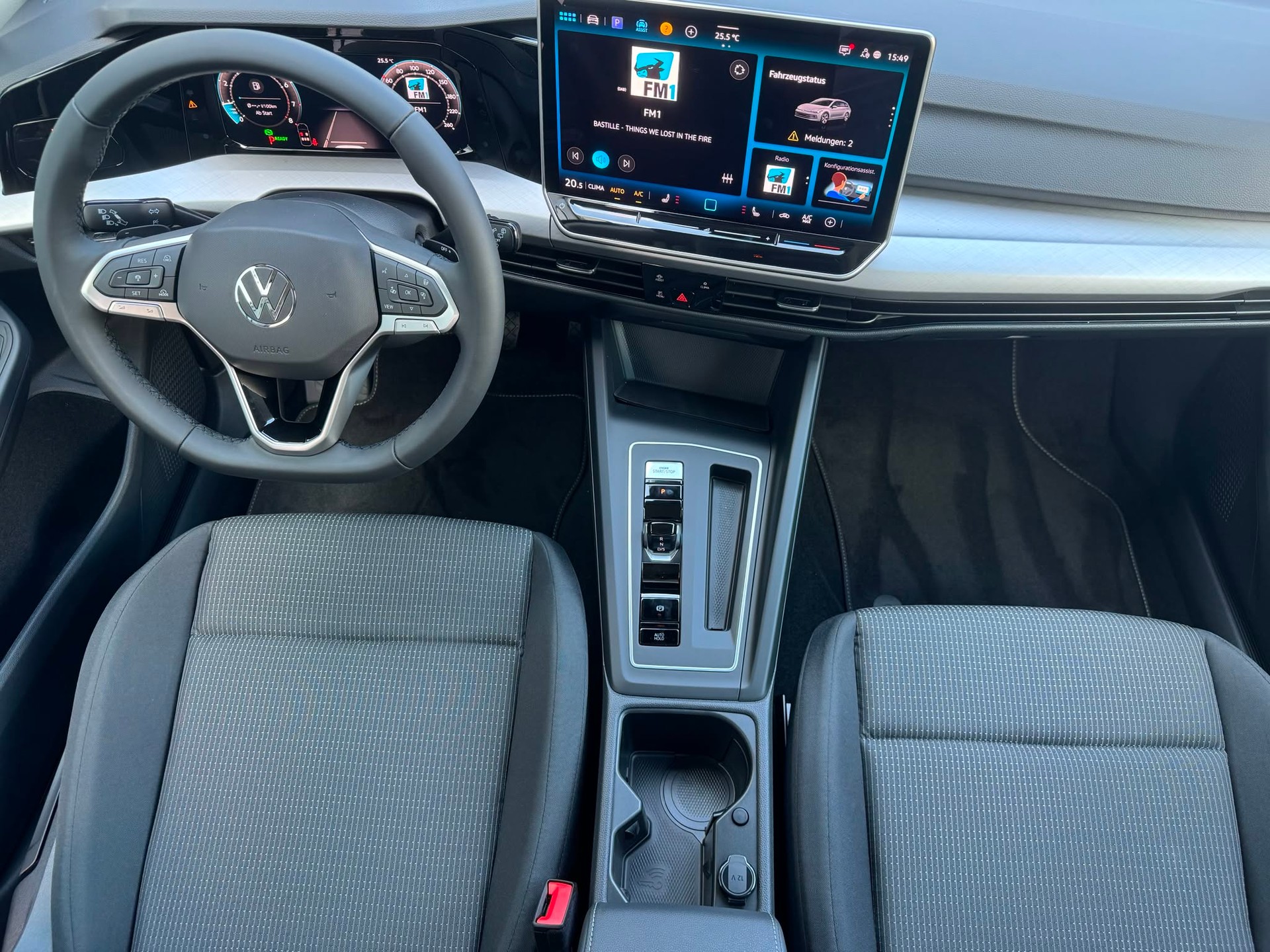 VW Golf Variant 1.5 eTSI mHEV Basis DSG-image-6