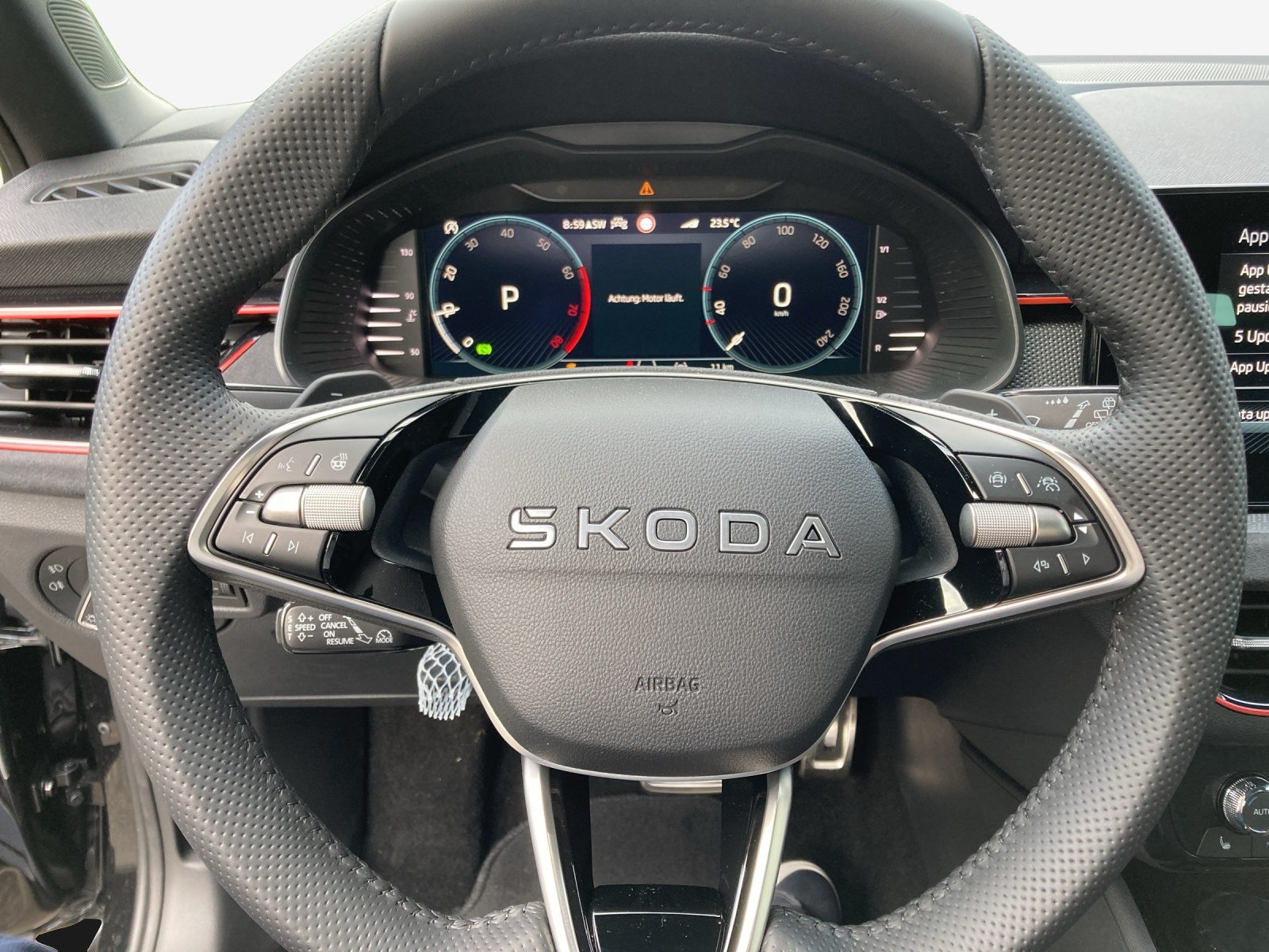 SKODA Scala 1.0 TSI Dynamic DSG-image-8