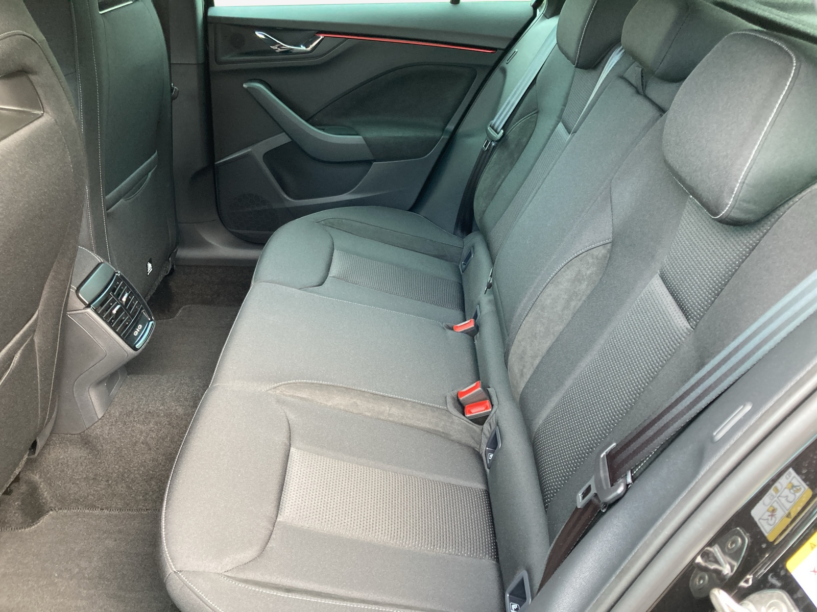 SKODA Scala 1.0 TSI Dynamic DSG-image-10