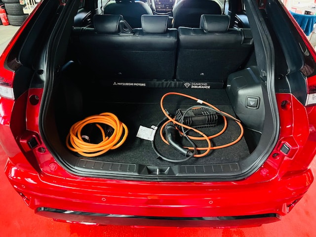 MITSUBISHI Eclipse Cross 2.4 PHEV Instyle 4WD-image-7