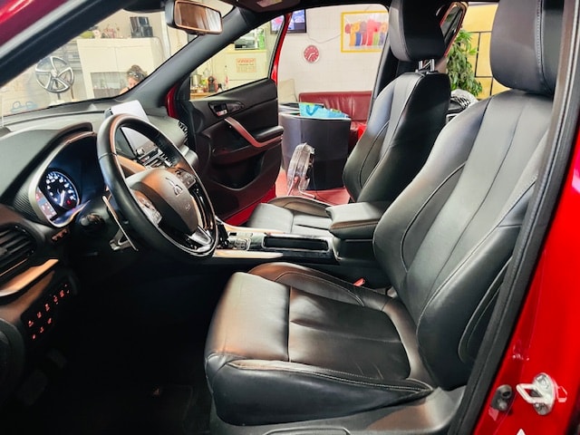 MITSUBISHI Eclipse Cross 2.4 PHEV Instyle 4WD-image-15