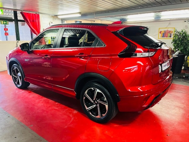 MITSUBISHI Eclipse Cross 2.4 PHEV Instyle 4WD-image-3