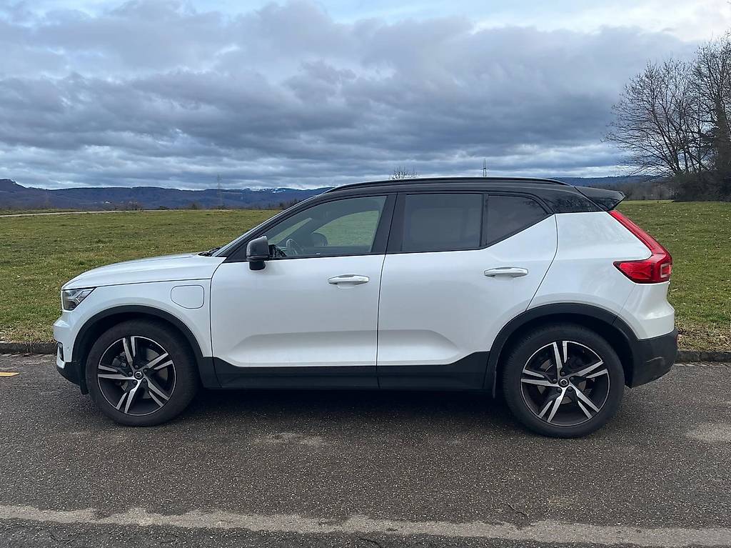 VOLVO XC40-image-0