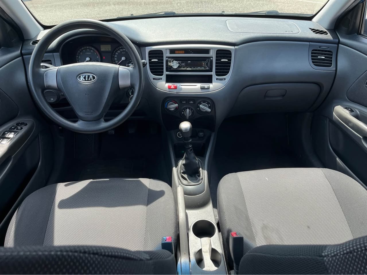 KIA Rio 1.4 16V Classic-image-7