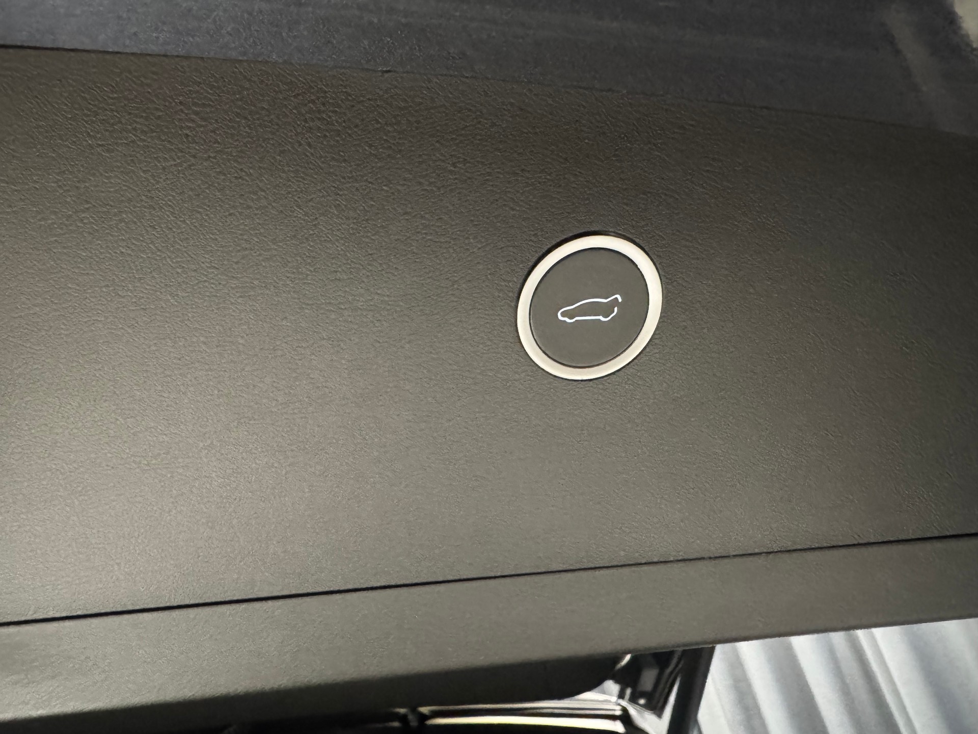 TESLA Model X 100 D(31)-image-13