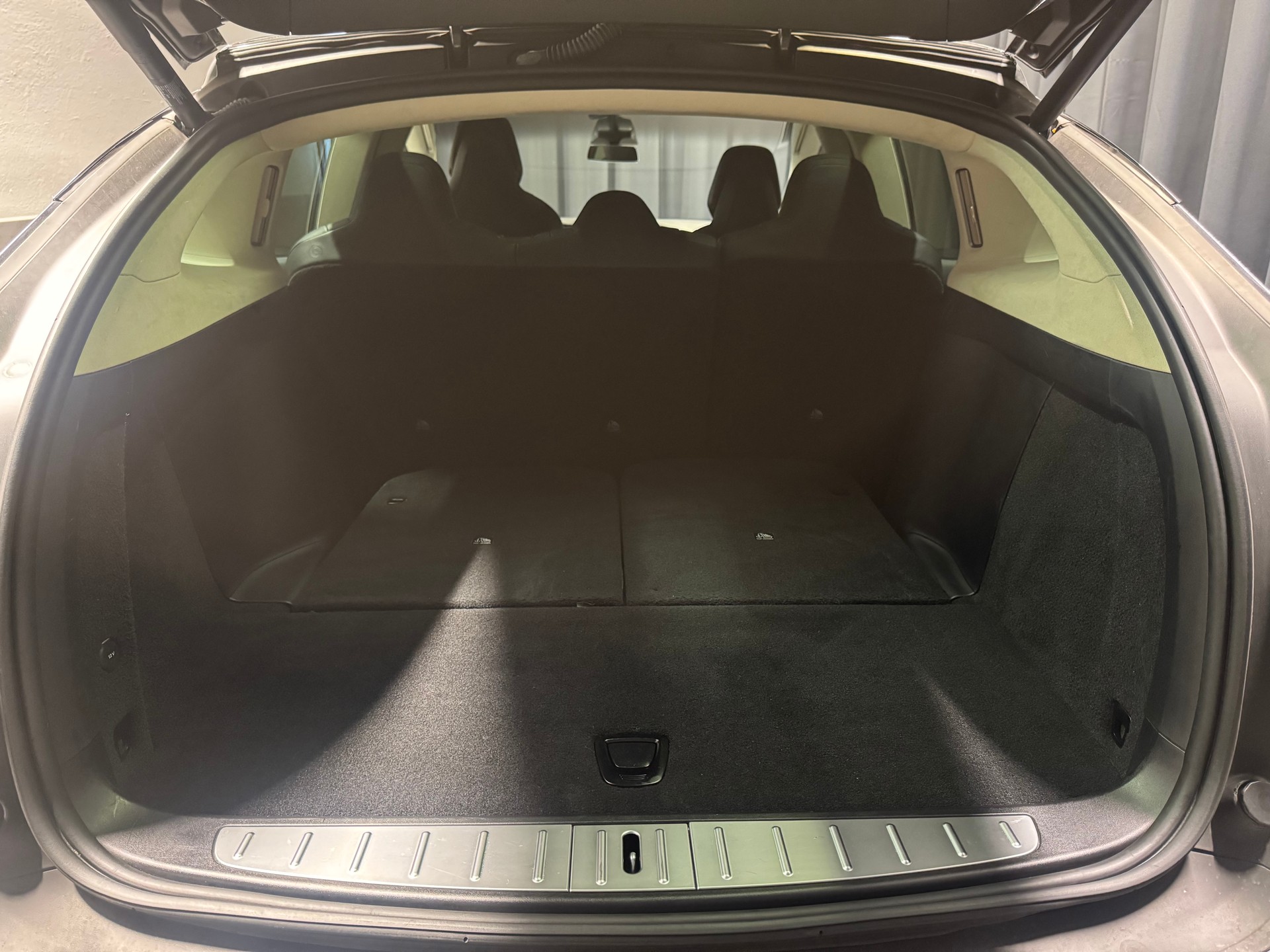 TESLA Model X 100 D(31)-image-12