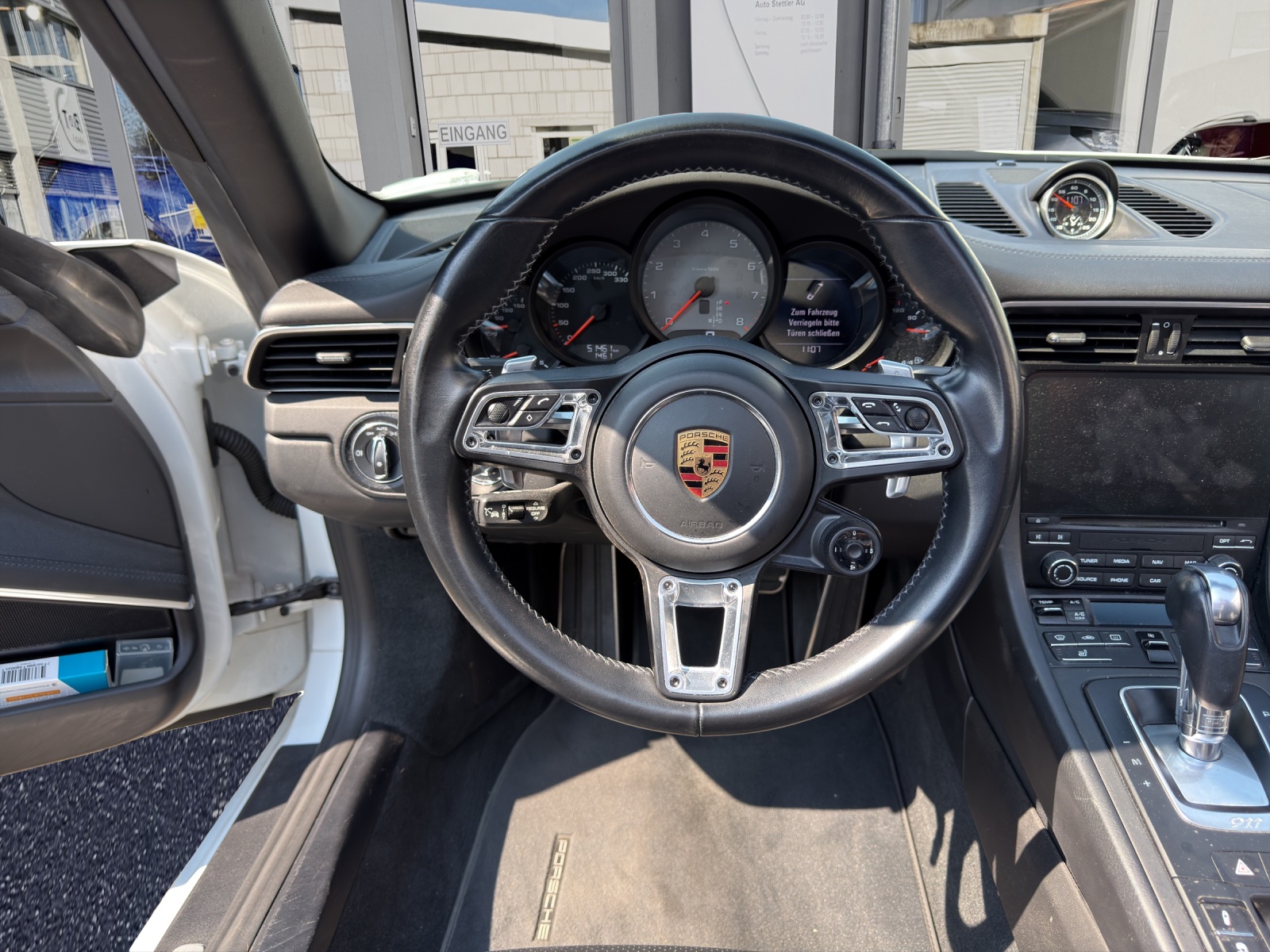 PORSCHE 911 Carrera 4S Cabrio PDK-image-10