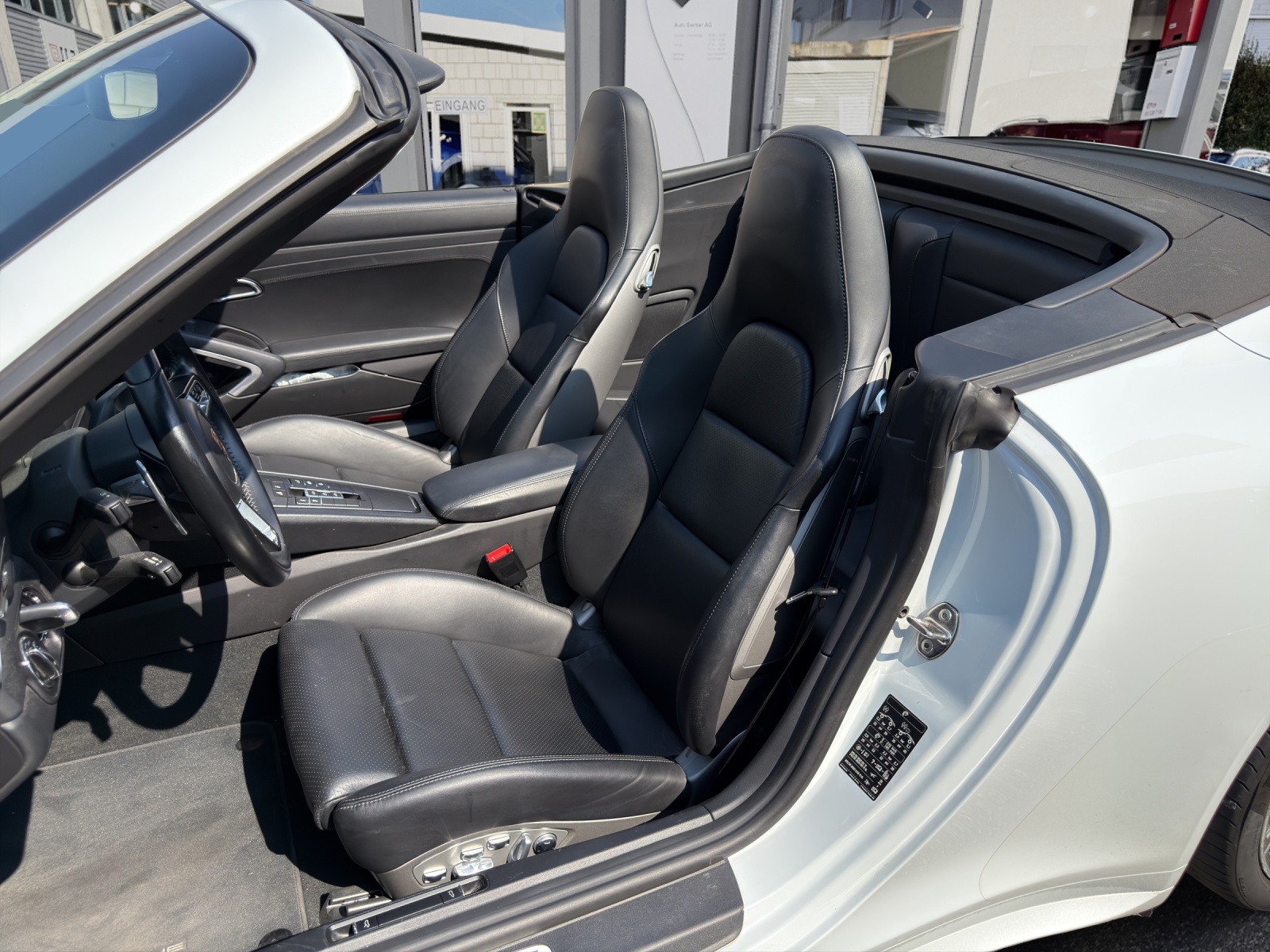 PORSCHE 911 Carrera 4S Cabrio PDK-image-9