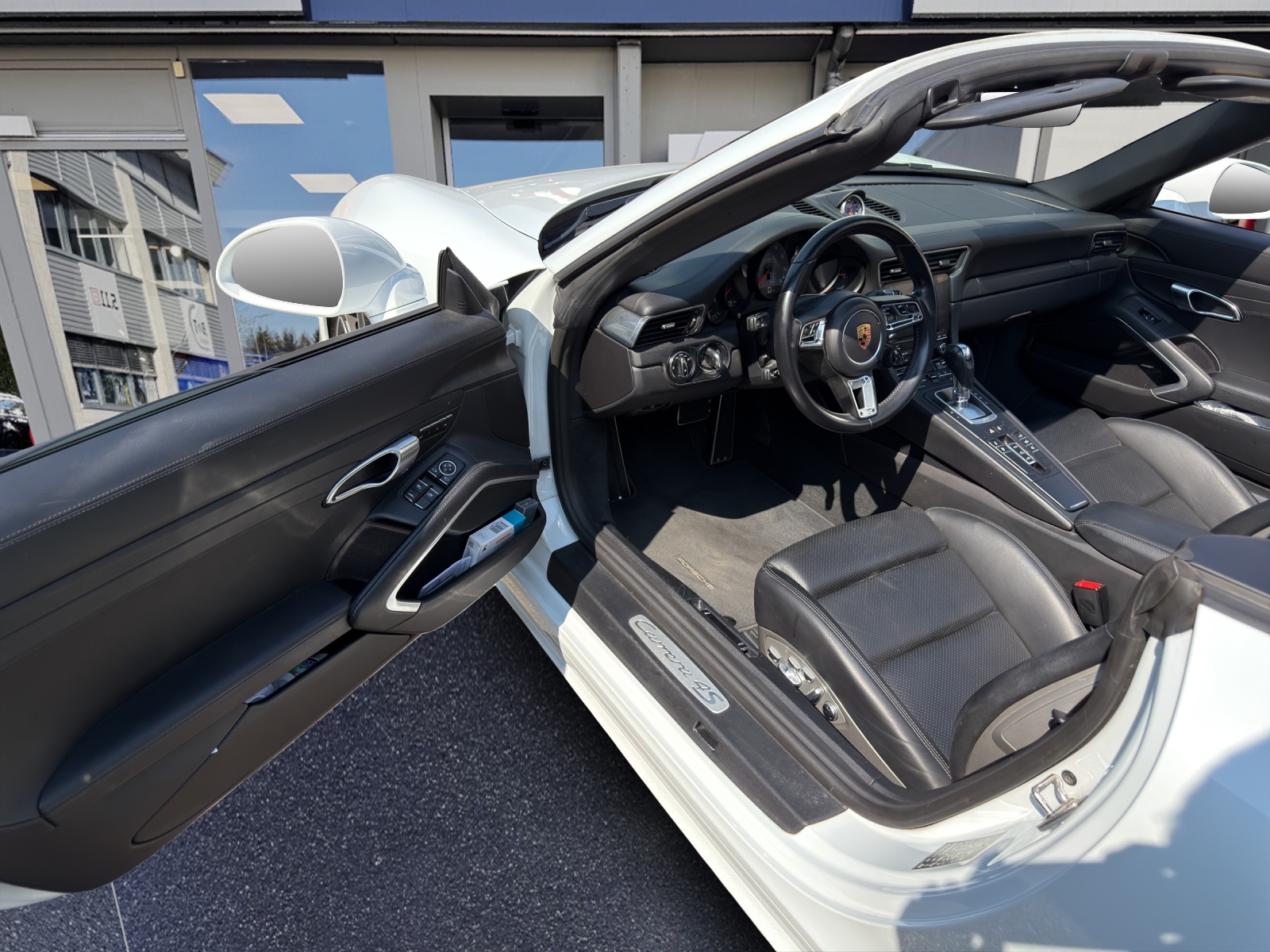 PORSCHE 911 Carrera 4S Cabrio PDK-image-8
