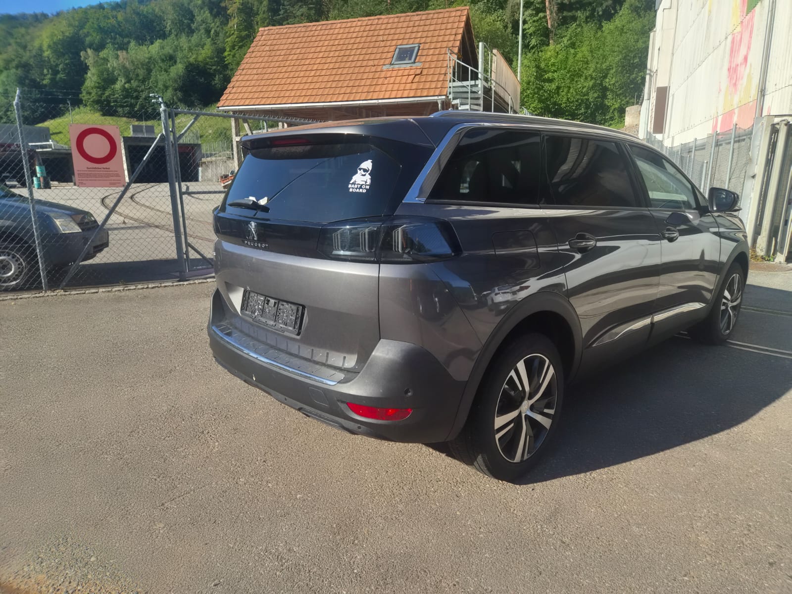 PEUGEOT 5008 136 e-DCS6 Allure Pack-image-2