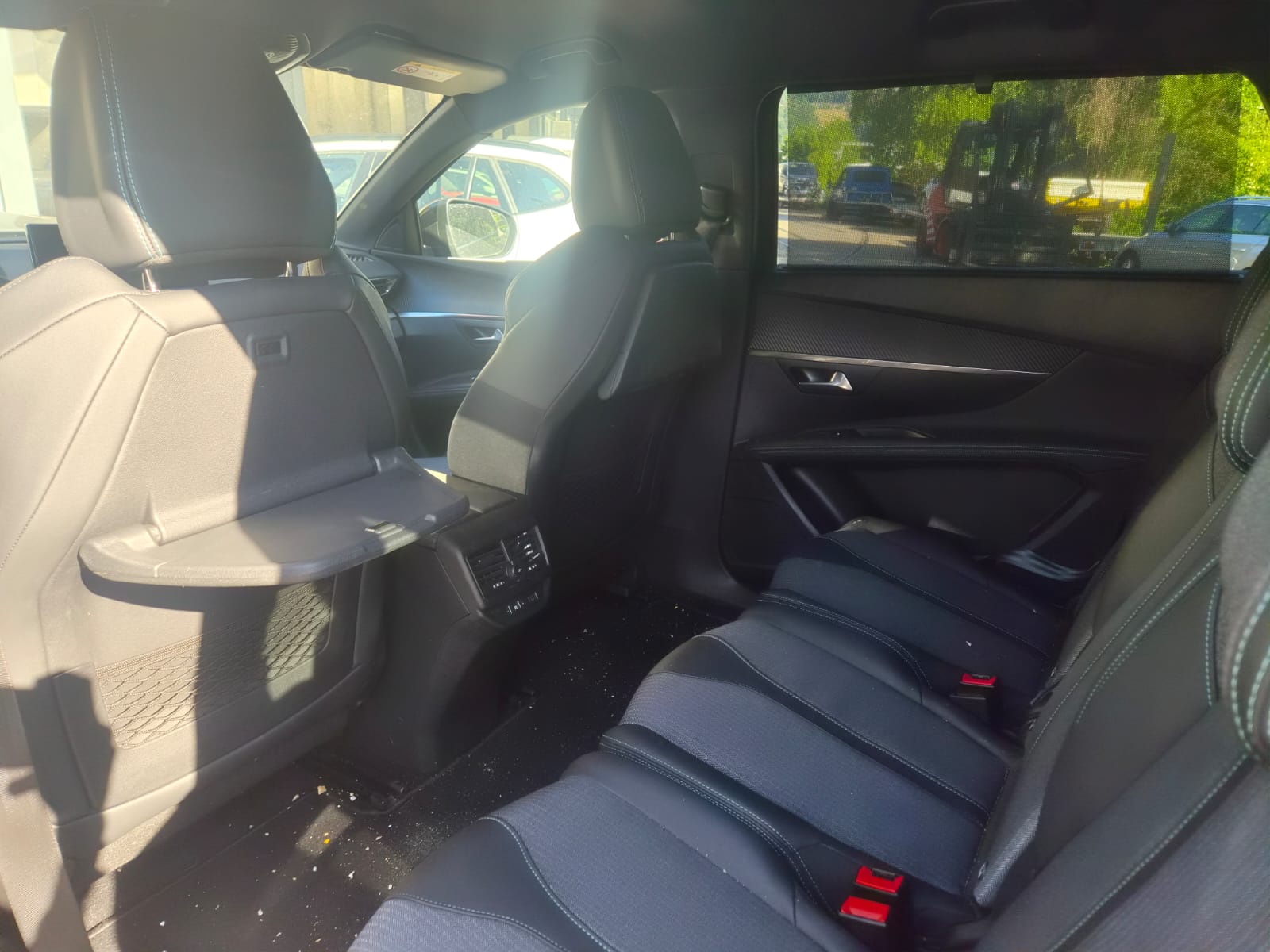 PEUGEOT 5008 136 e-DCS6 Allure Pack-image-5