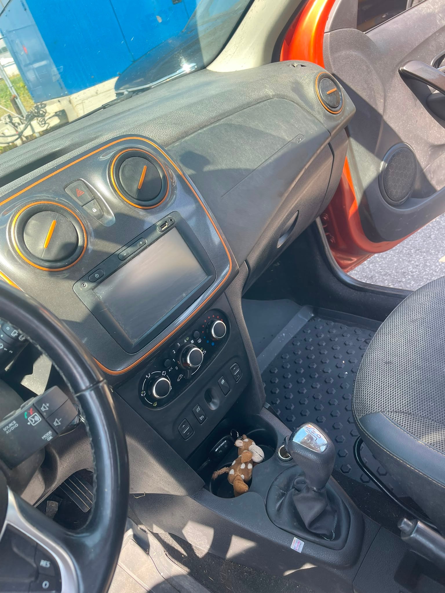 DACIA Sandero Tce 90 Stepway Automatic-image-4