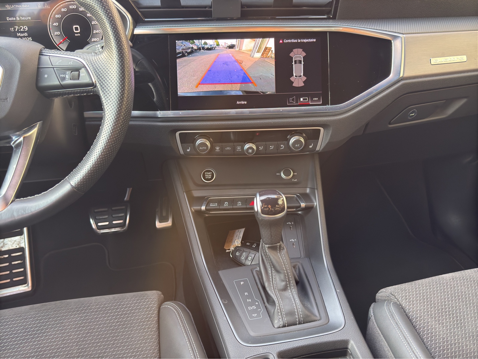AUDI Q3 Sportback 35 TDI S line quattro S-tronic-image-10
