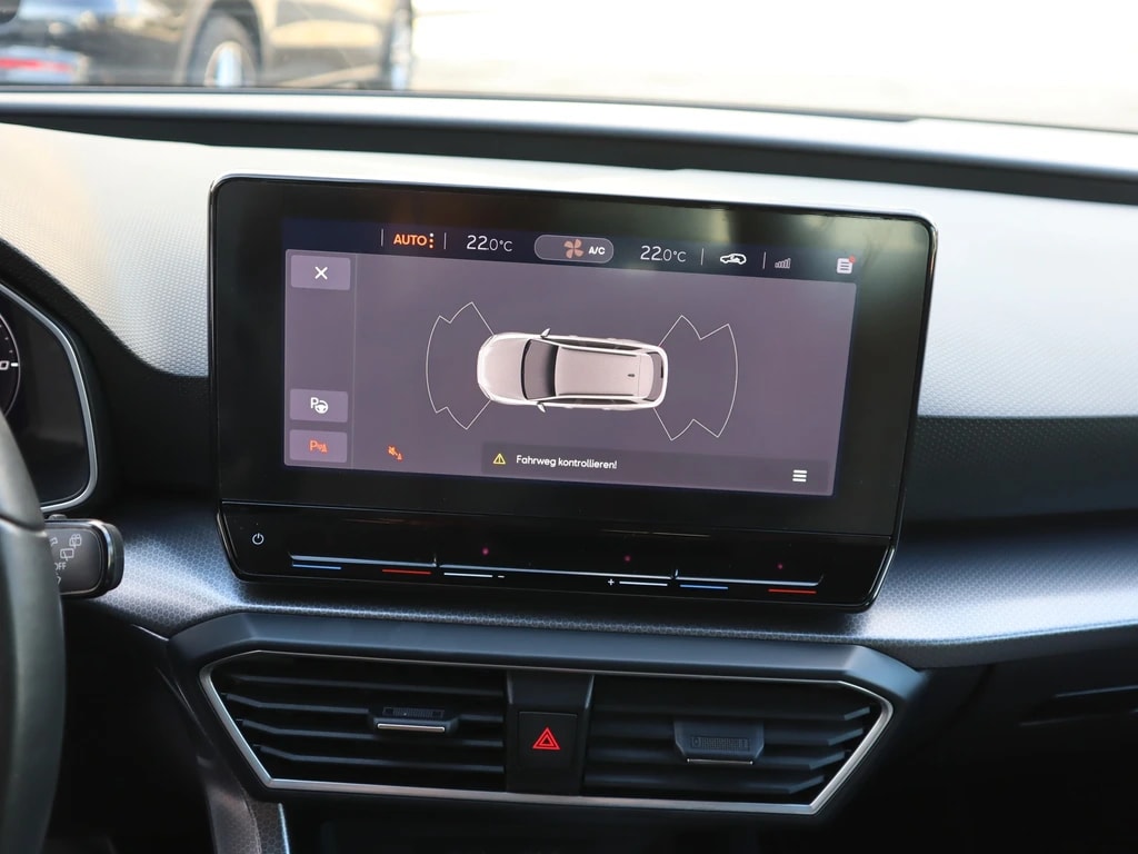 SEAT Leon ST 1.5 eTSI mHEV DSG Style ** Gr.Navi ** Parkhilfe v+h ** Full LED Scheinwerfer **-image-8
