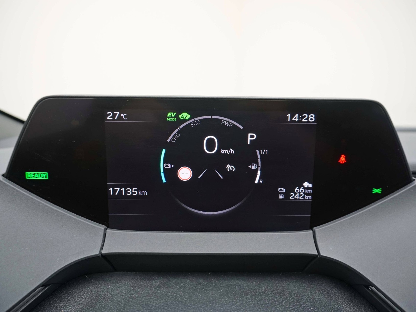 TOYOTA Prius 2.0 Plug-In-Hybrid Premium ** inkl. 360° Kamera **-image-12