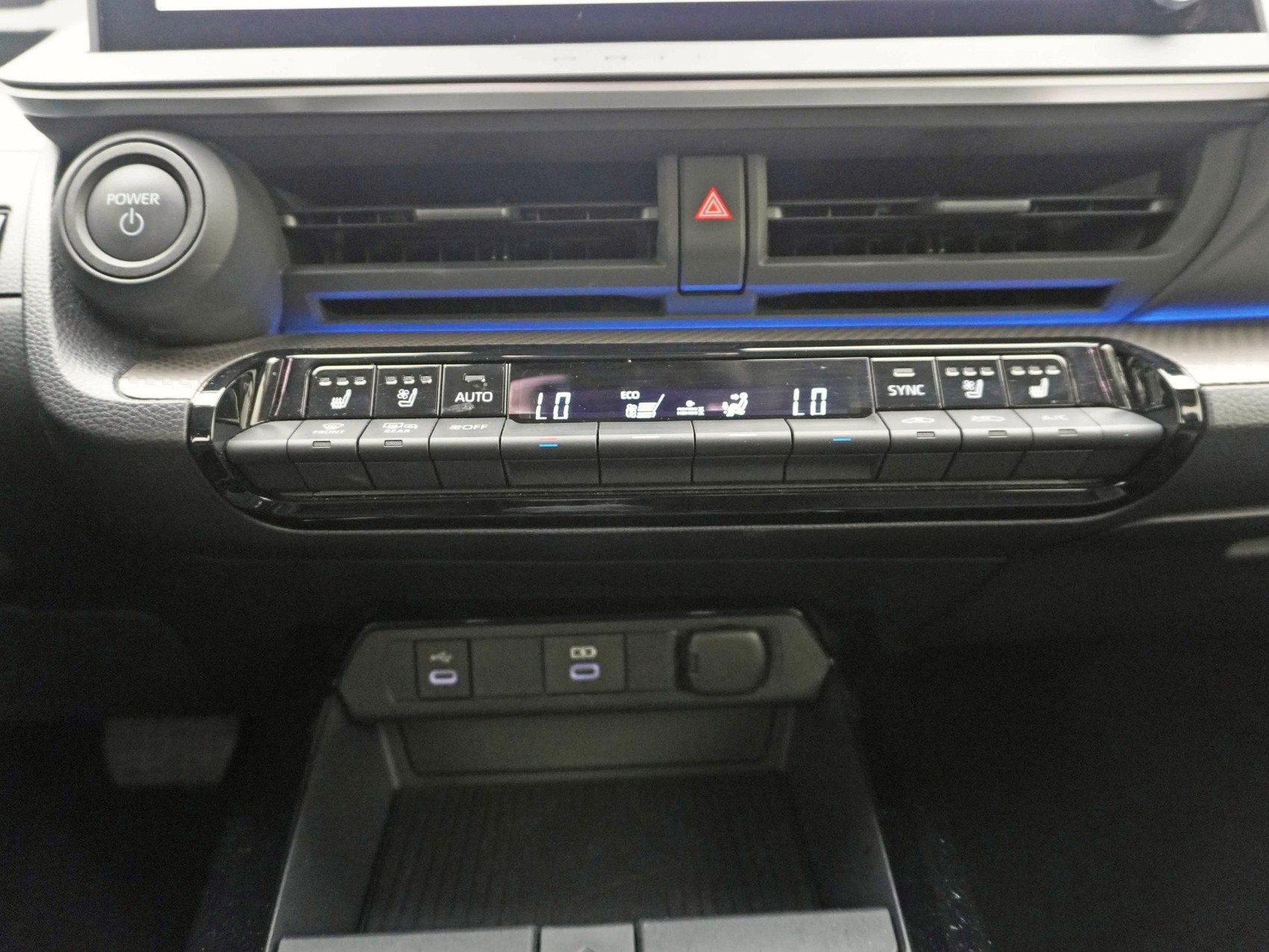 TOYOTA Prius 2.0 Plug-In-Hybrid Premium ** inkl. 360° Kamera **-image-18