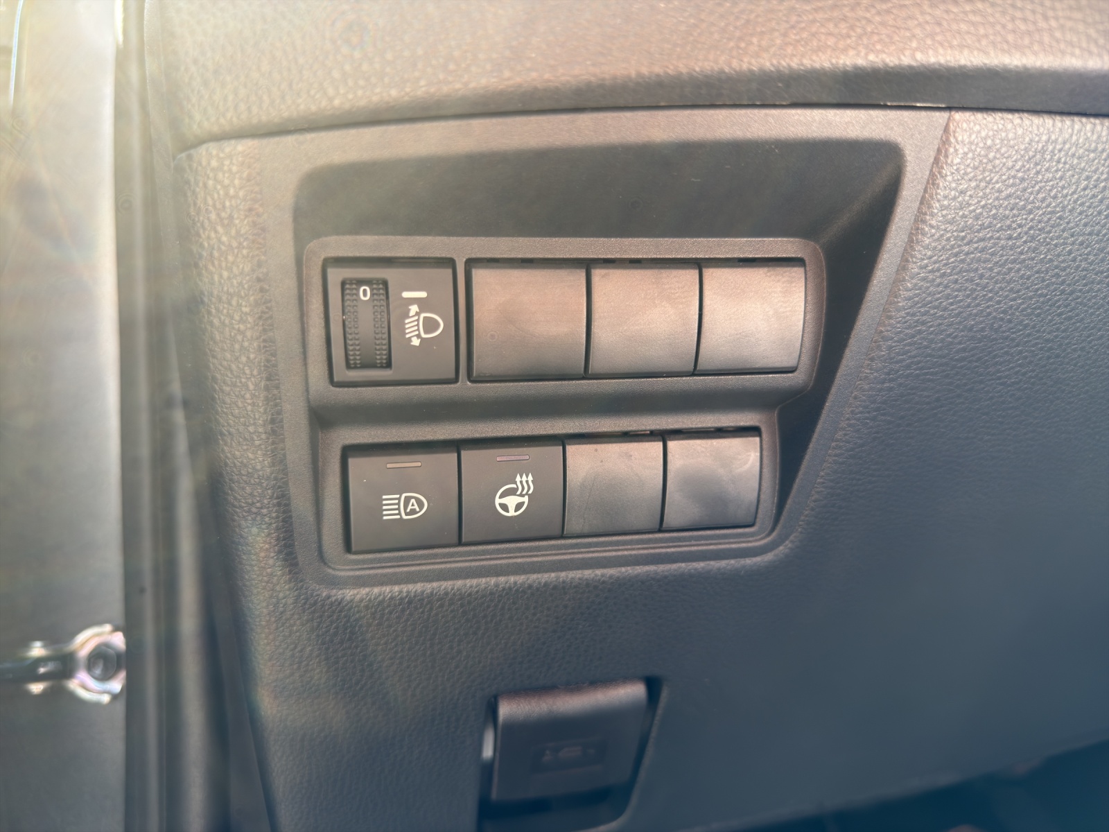 MAZDA 2 Hybrid Agile-image-15