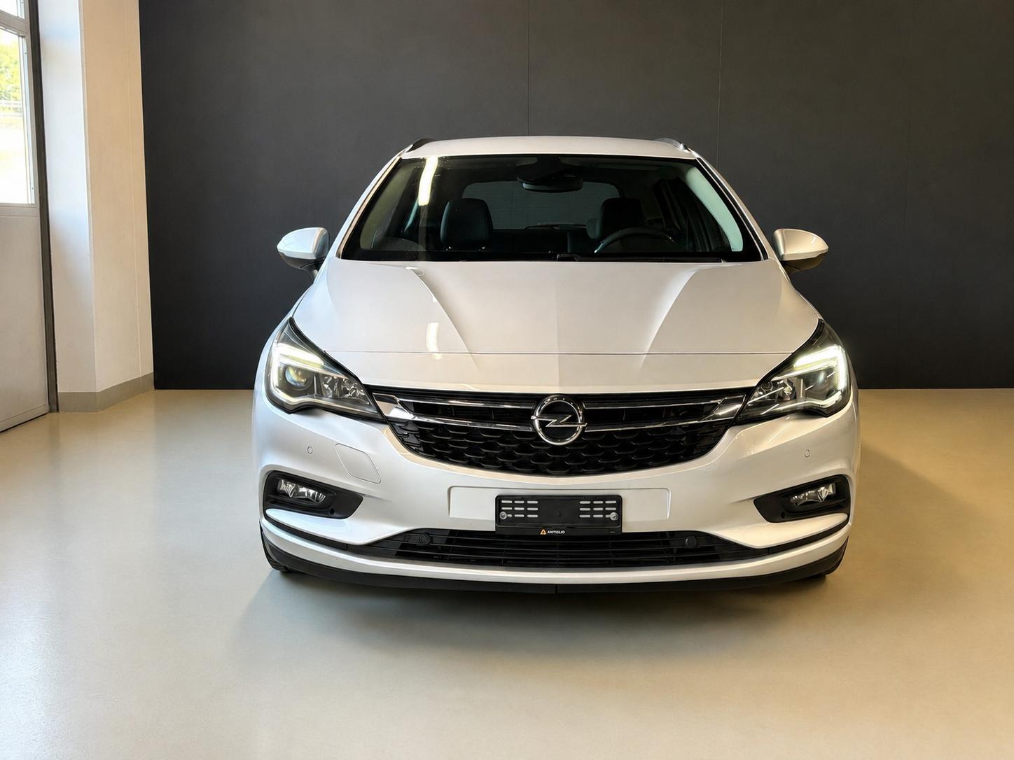OPEL Astra Sports Tourer 1.4i Turbo Enjoy Automatic-image-2