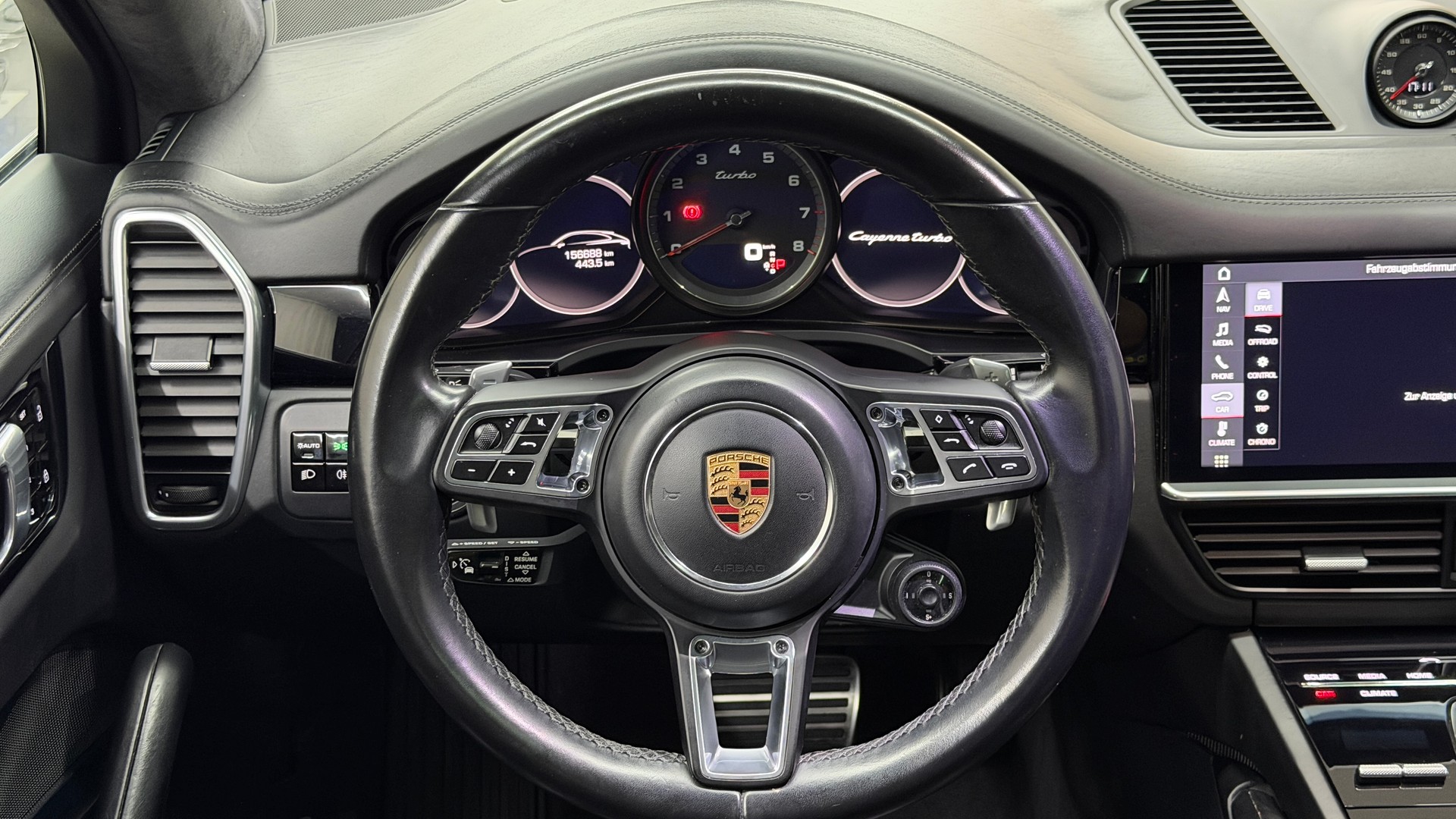PORSCHE Cayenne Turbo Coupé-image-9