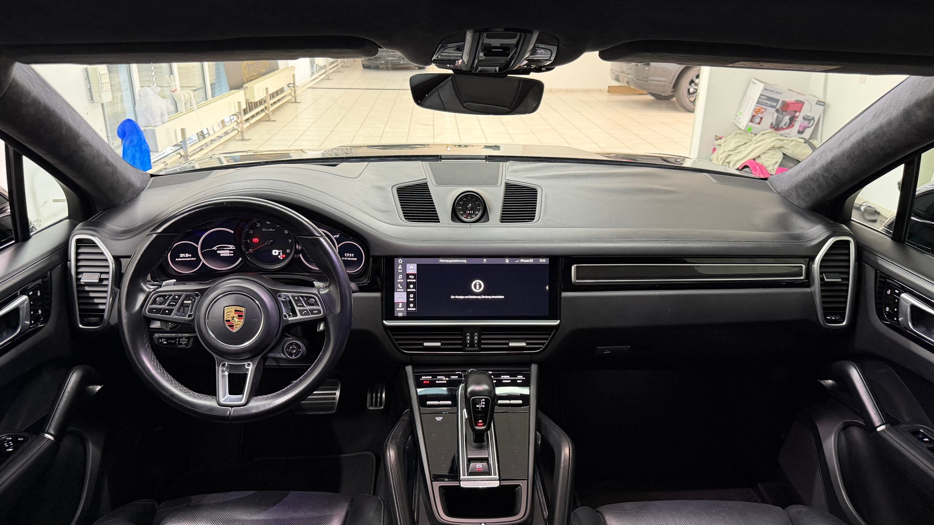 PORSCHE Cayenne Turbo Coupé-image-8