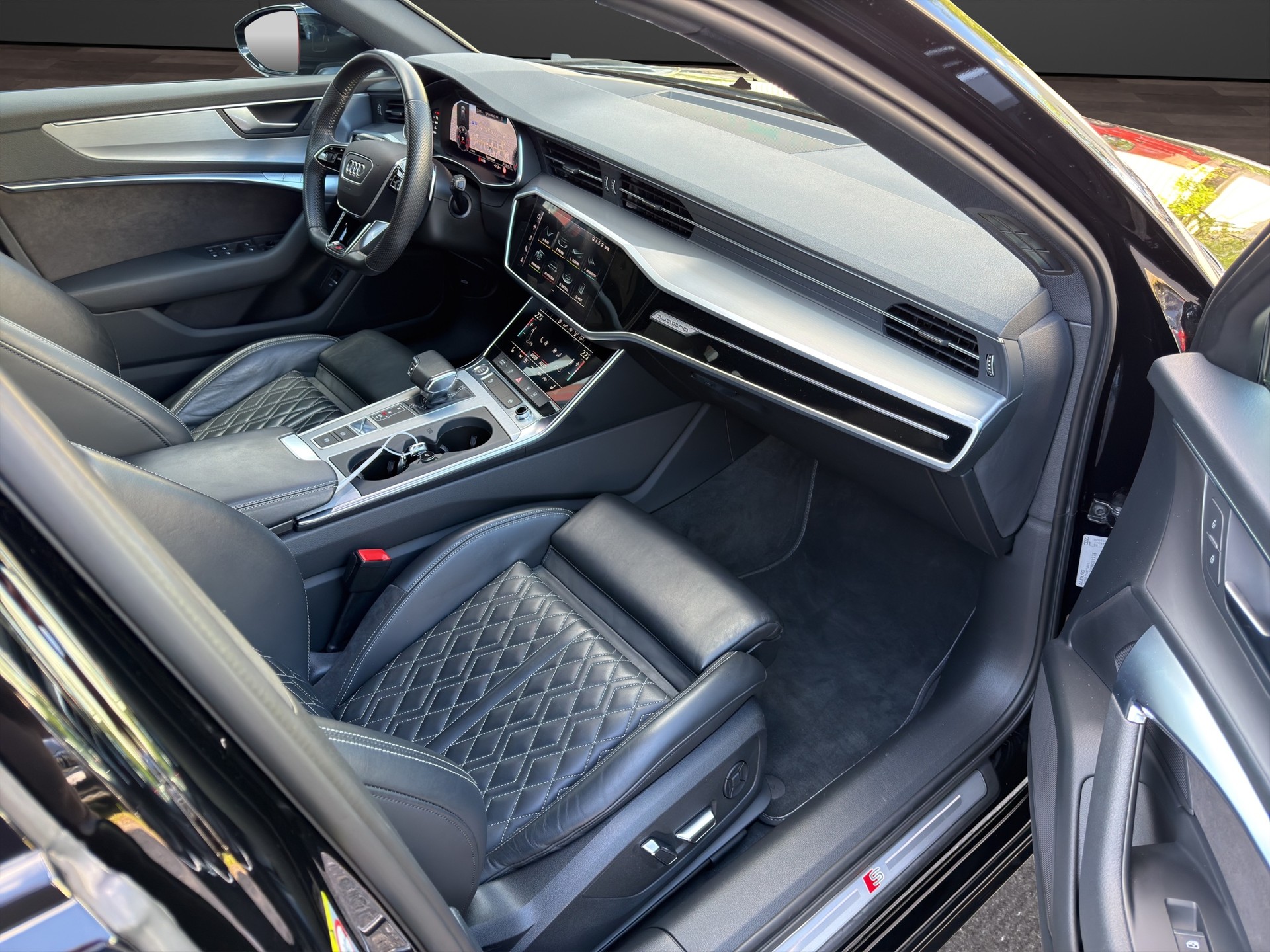 AUDI A6 Avant 40 TDI S Line Attraction quattro S-tronic MFK/AHK-image-12
