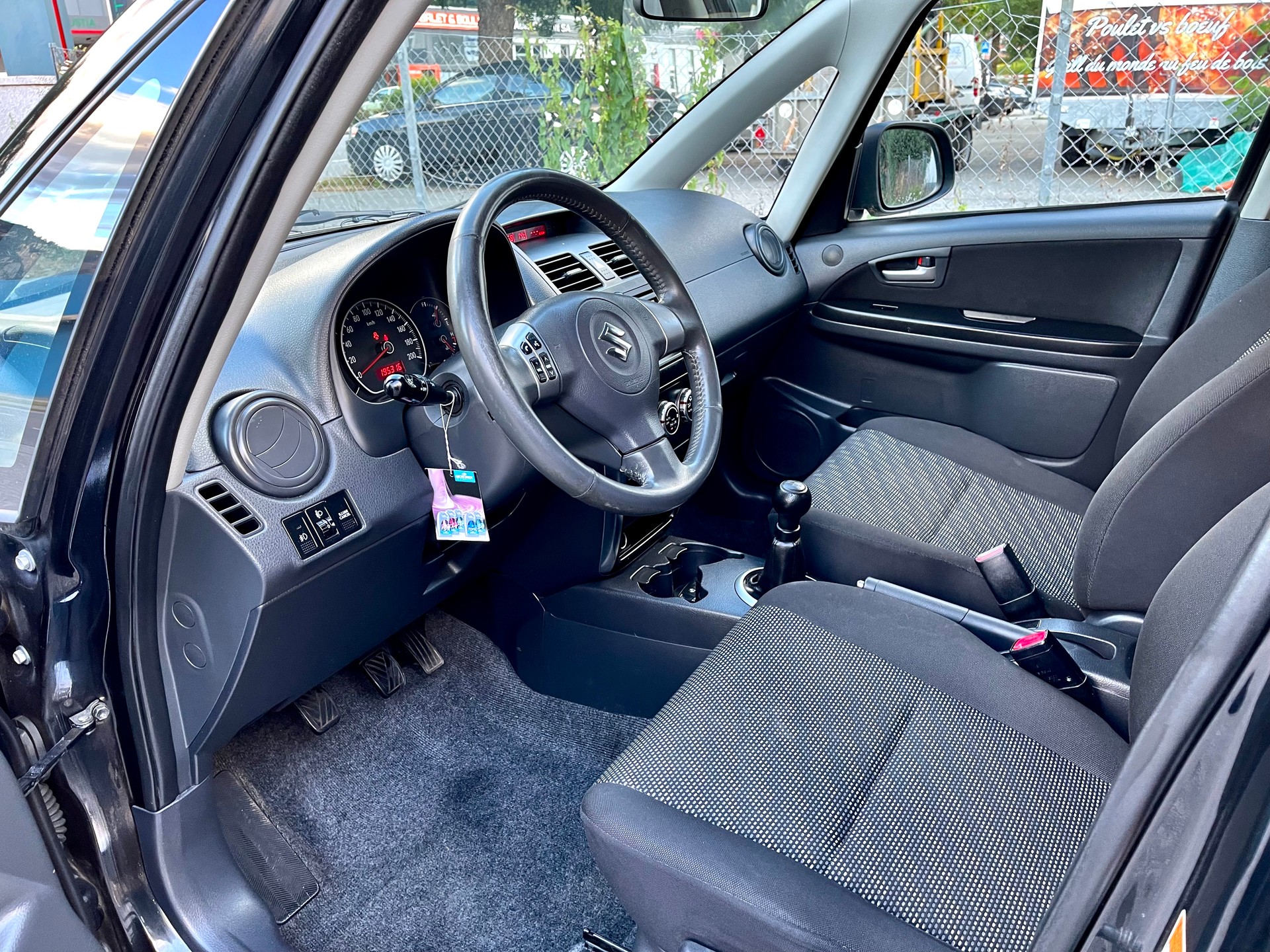 SUZUKI SX4 1.6 16V GL Top 2WD-image-18