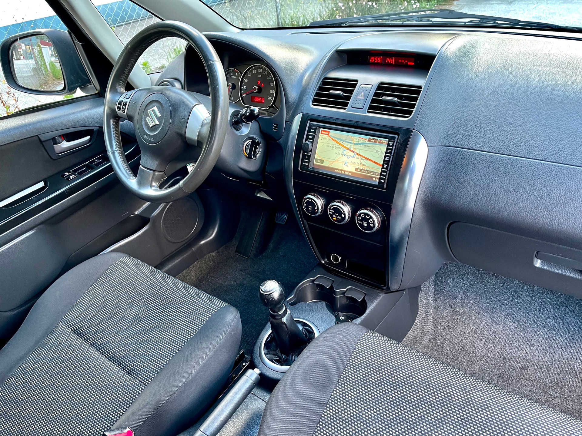 SUZUKI SX4 1.6 16V GL Top 2WD-image-9