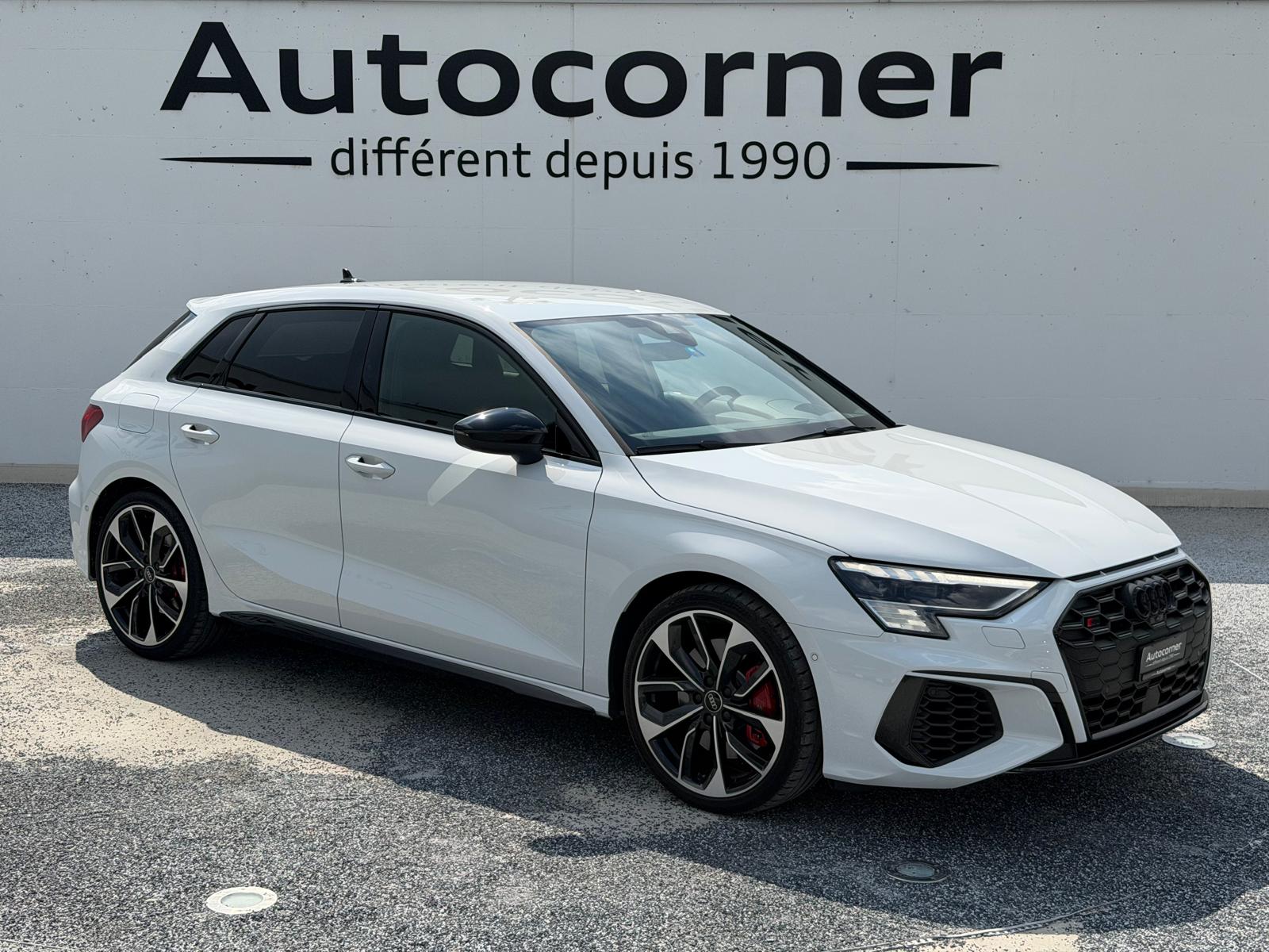 AUDI S3 Sportback 2.0 TFSI quattro S-tronic-showroom-element-1