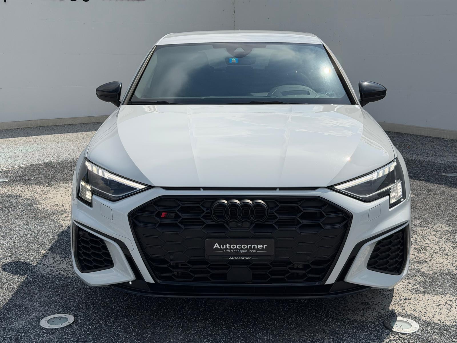 AUDI S3 Sportback 2.0 TFSI quattro S-tronic-showroom-element-2