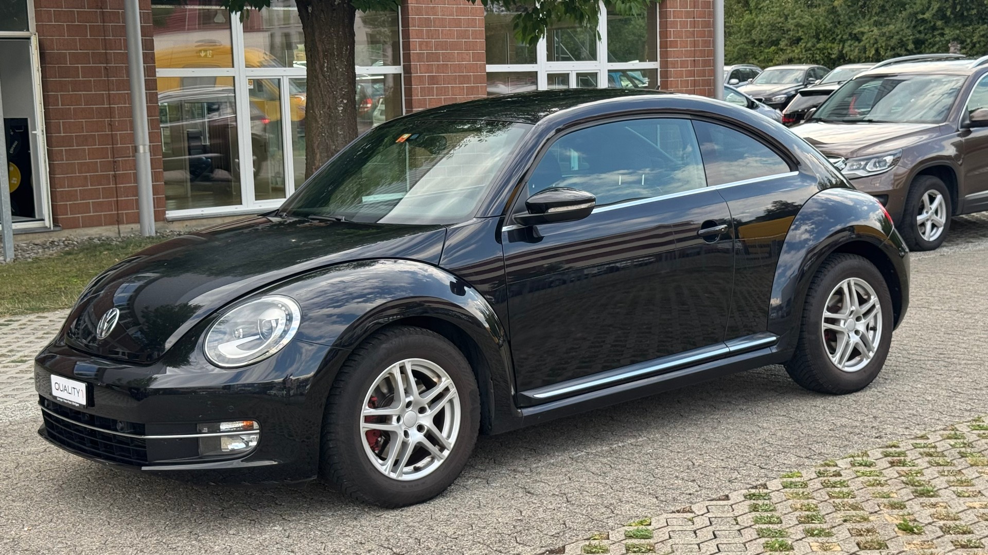 VW Beetle 2.0 TSI Sport DSG-image-0