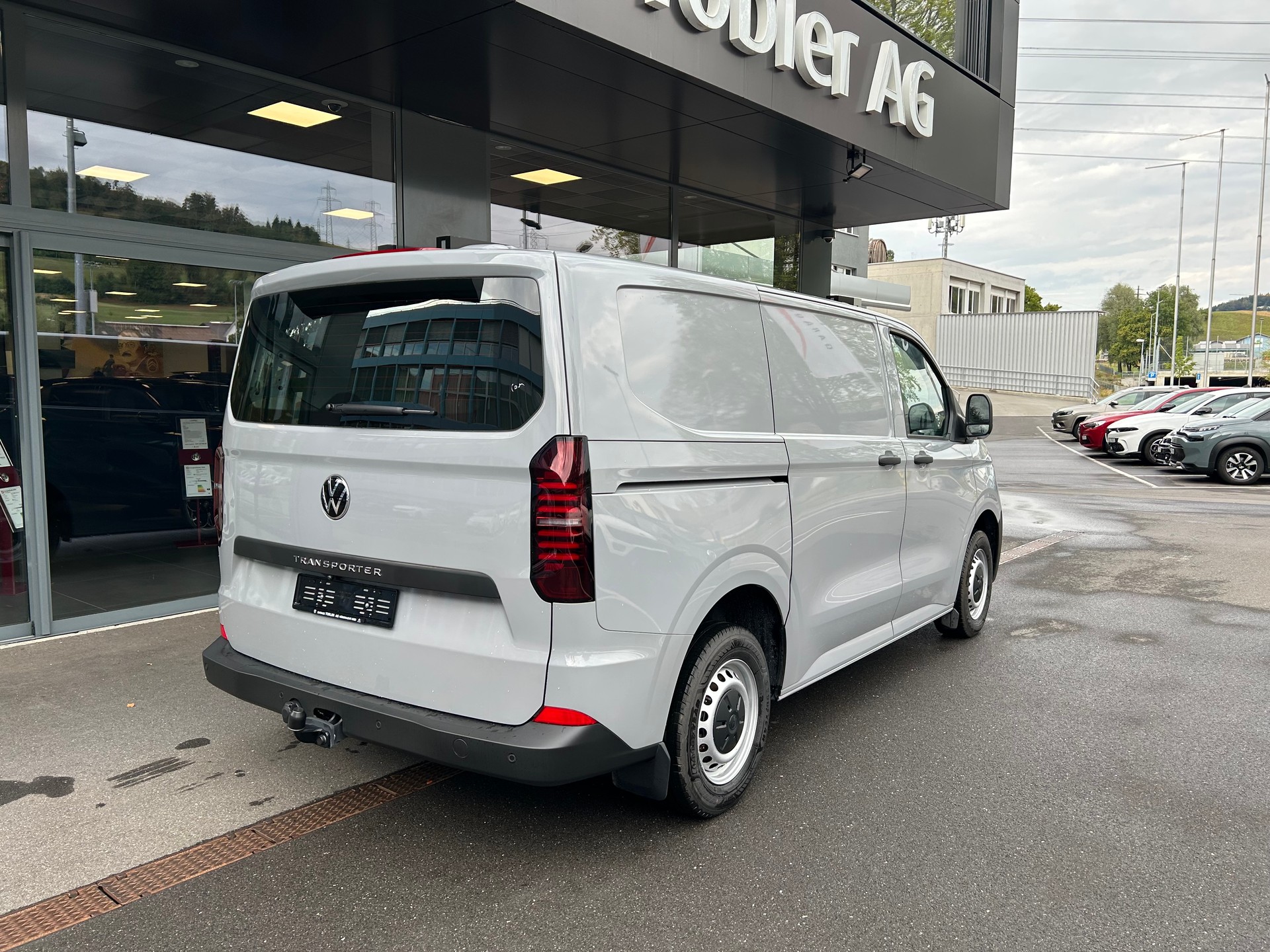 VW Transporter 2.0 TDI-image-3