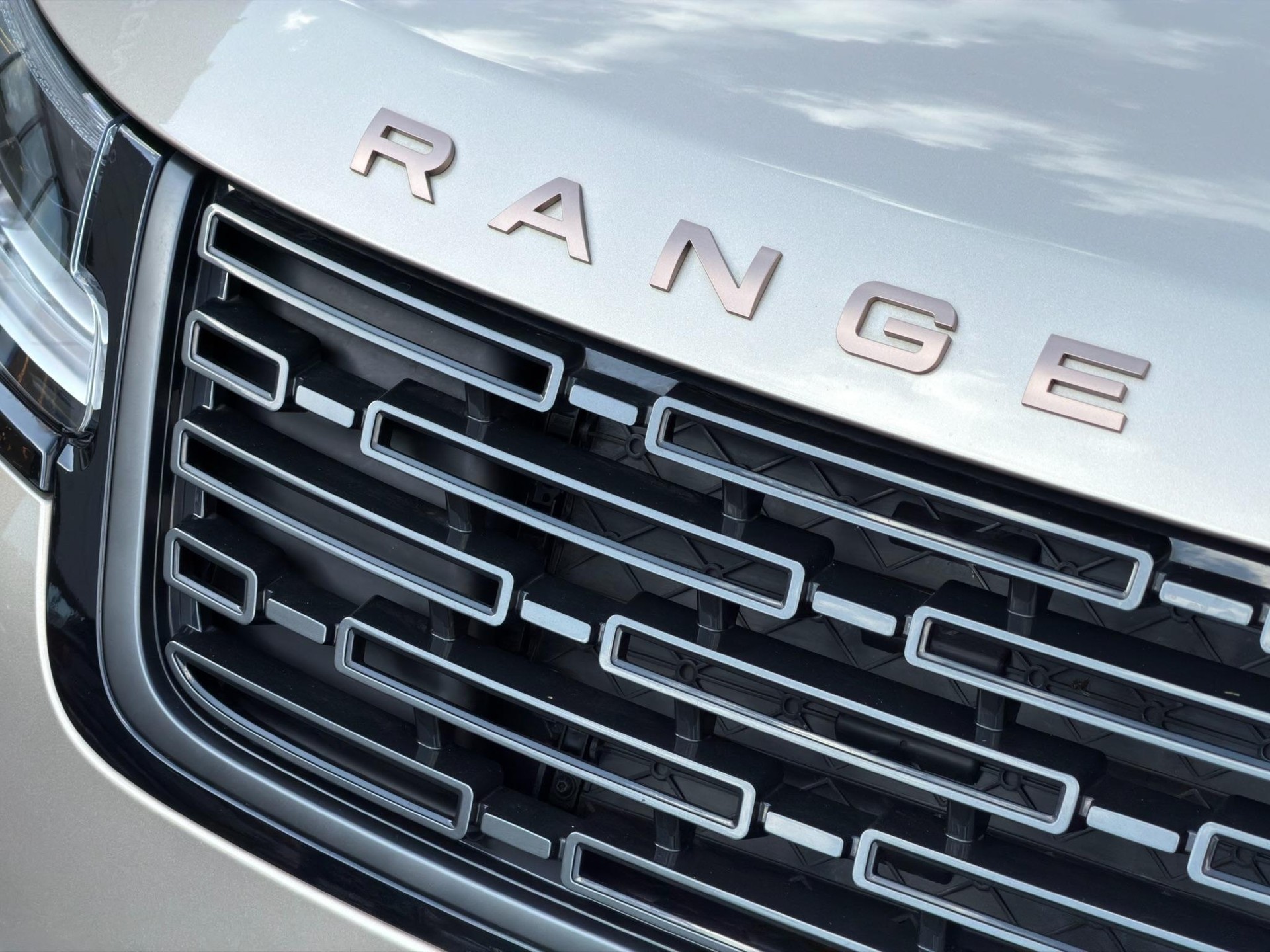 LAND ROVER Range Rover Velar 3.0 I6 Autobiography-image-17