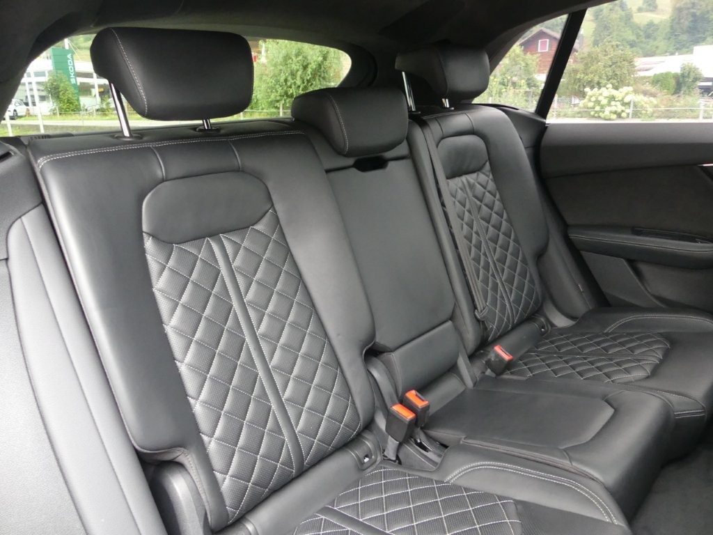 AUDI SQ8 50 TDI quattro tiptronic-image-12