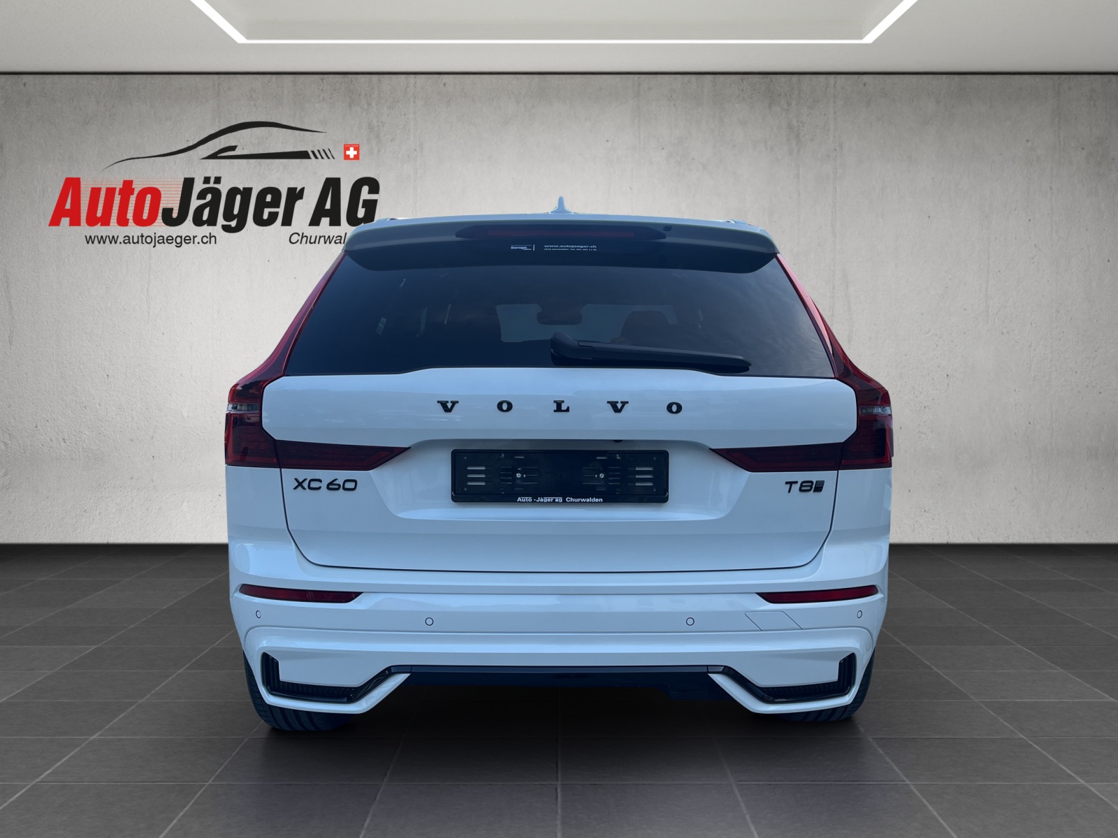 VOLVO XC60 T8 eAWD PluginHybrid Black Edition Geartronic-image-4