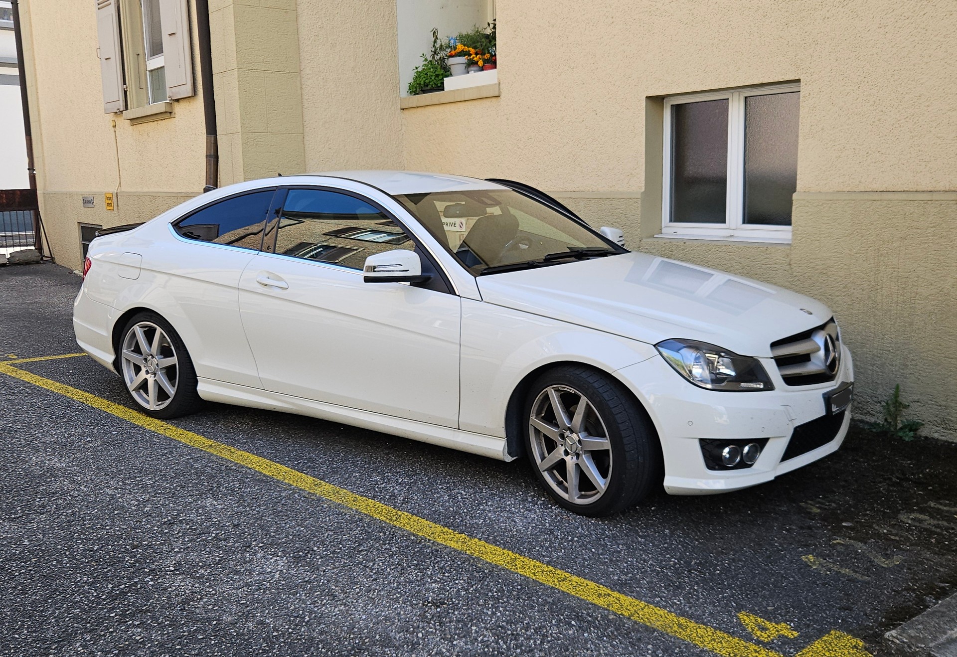 MERCEDES-BENZ C 250 BlueEF Edition-image-5