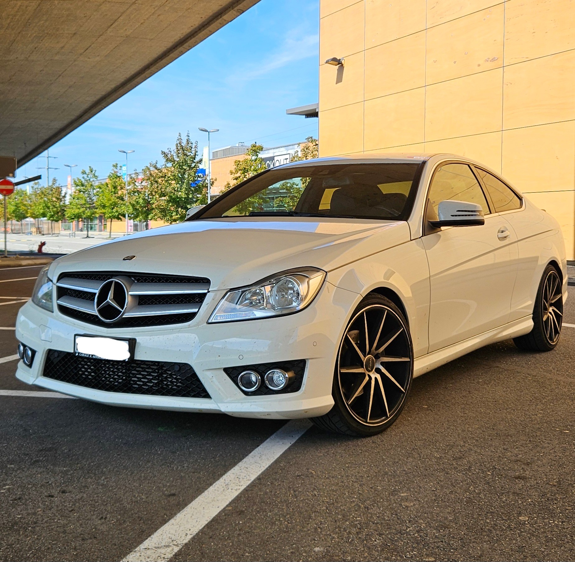 MERCEDES-BENZ C 250 BlueEF Edition-image-0