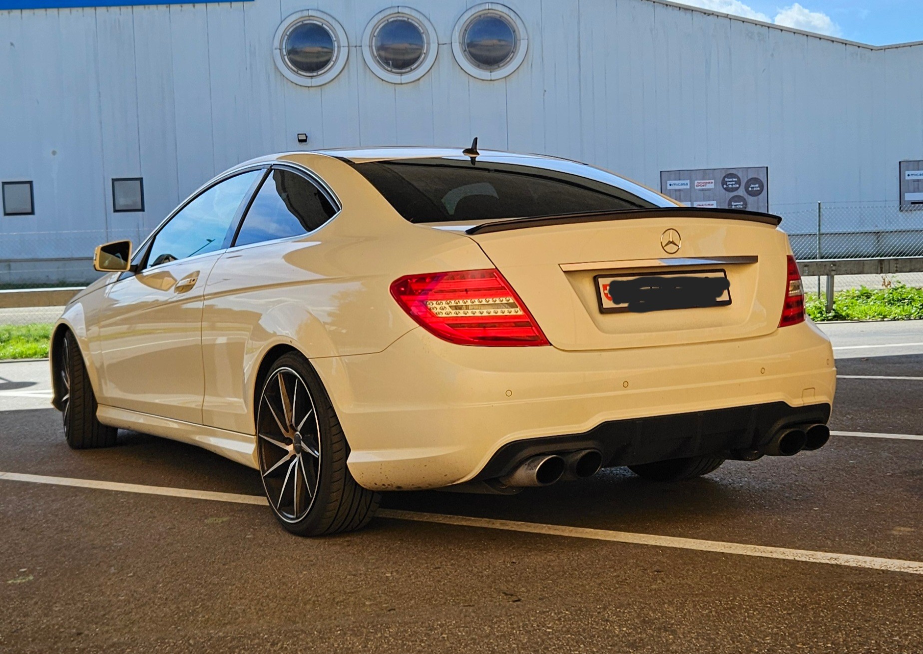 MERCEDES-BENZ C 250 BlueEF Edition-image-1
